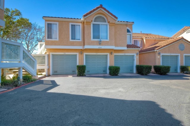 4243 Arroyo Vista Way