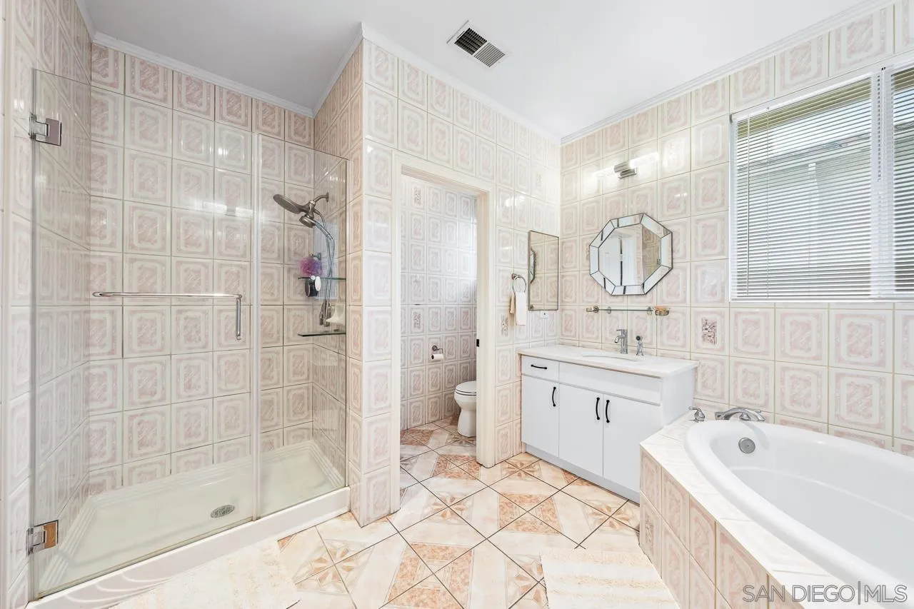 Chula Vista, California 91913, United States, 5 Bedrooms Bedrooms, ,3 BathroomsBathrooms,Residential,Active,100237