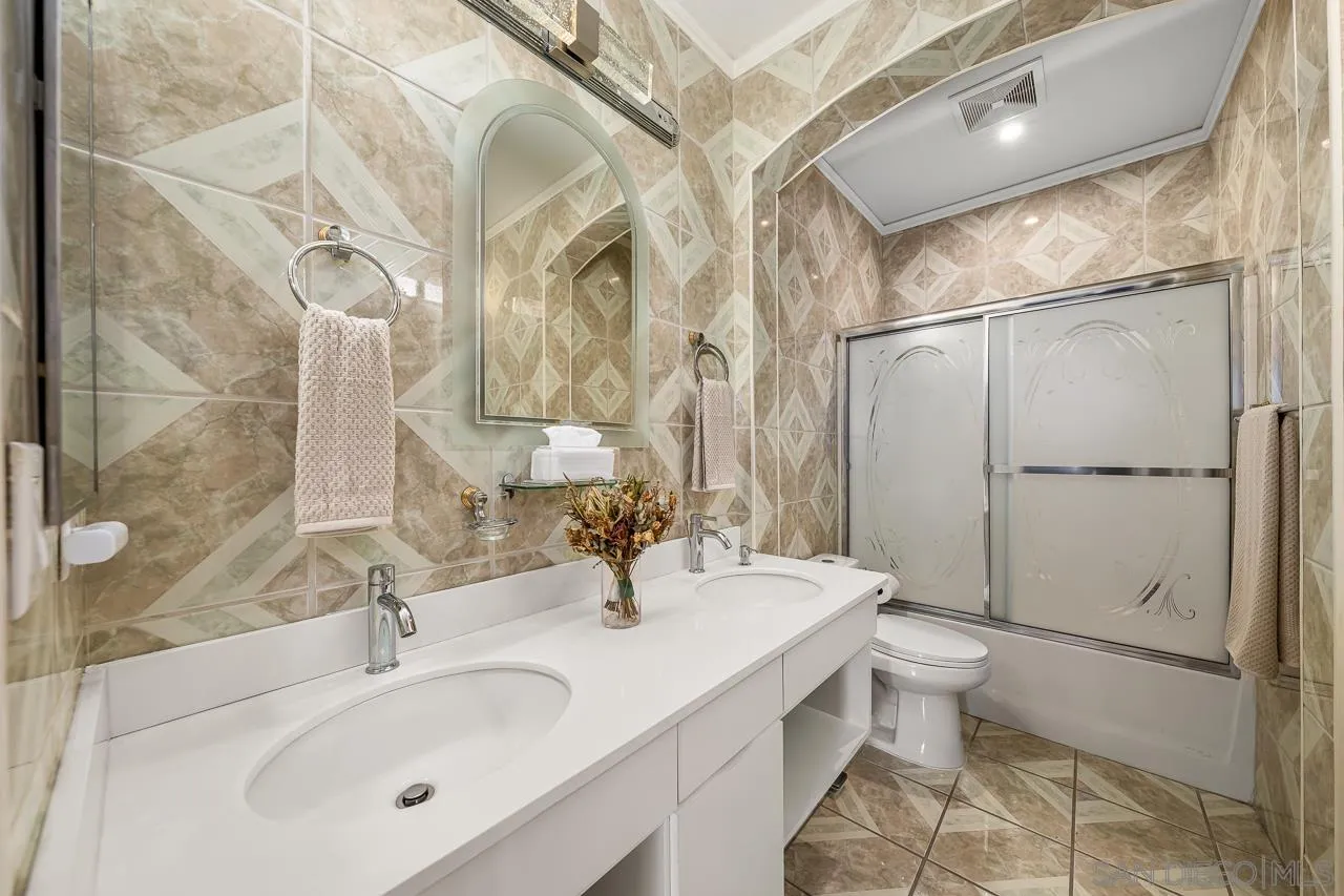 Chula Vista, California 91913, United States, 5 Bedrooms Bedrooms, ,3 BathroomsBathrooms,Residential,Active,100237