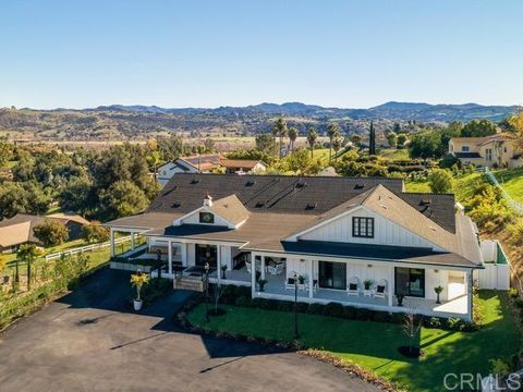 2255 Via Dulcea Fallbrook CA 92028