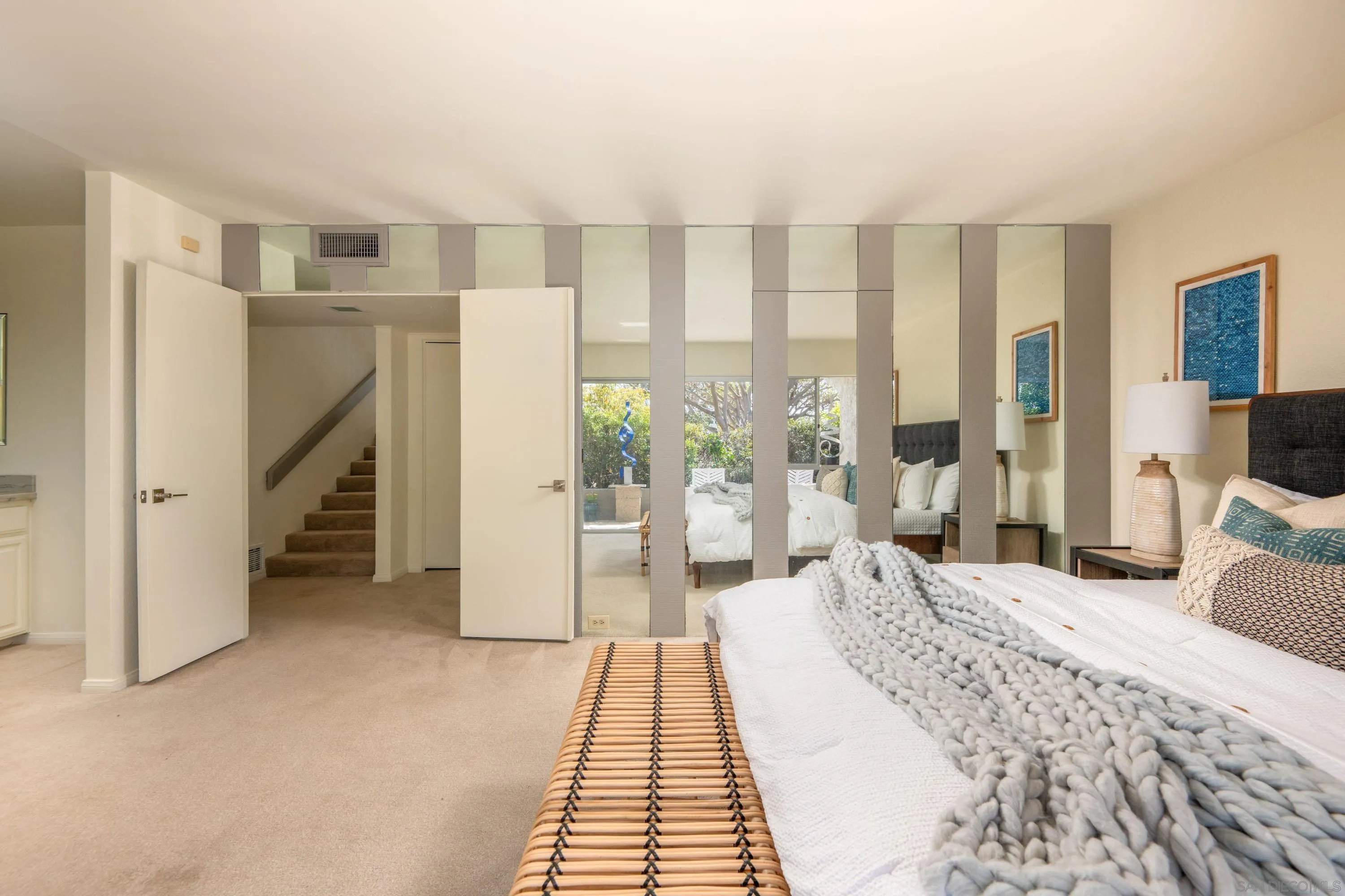 La Jolla, California 92037, United States, 3 Bedrooms Bedrooms, ,3 BathroomsBathrooms,Residential,Pending,1205