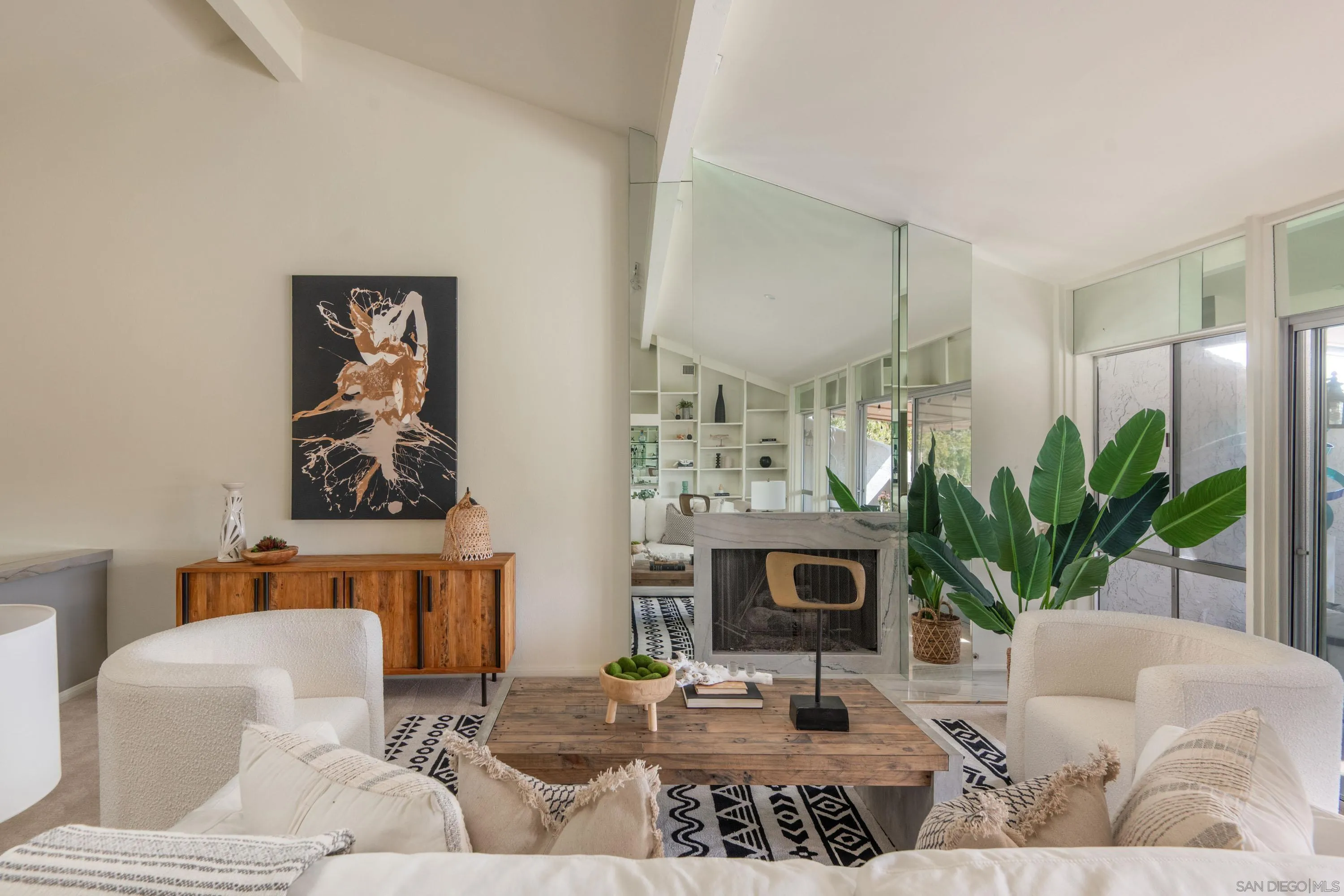 La Jolla, California 92037, United States, 3 Bedrooms Bedrooms, ,3 BathroomsBathrooms,Residential,Pending,1205