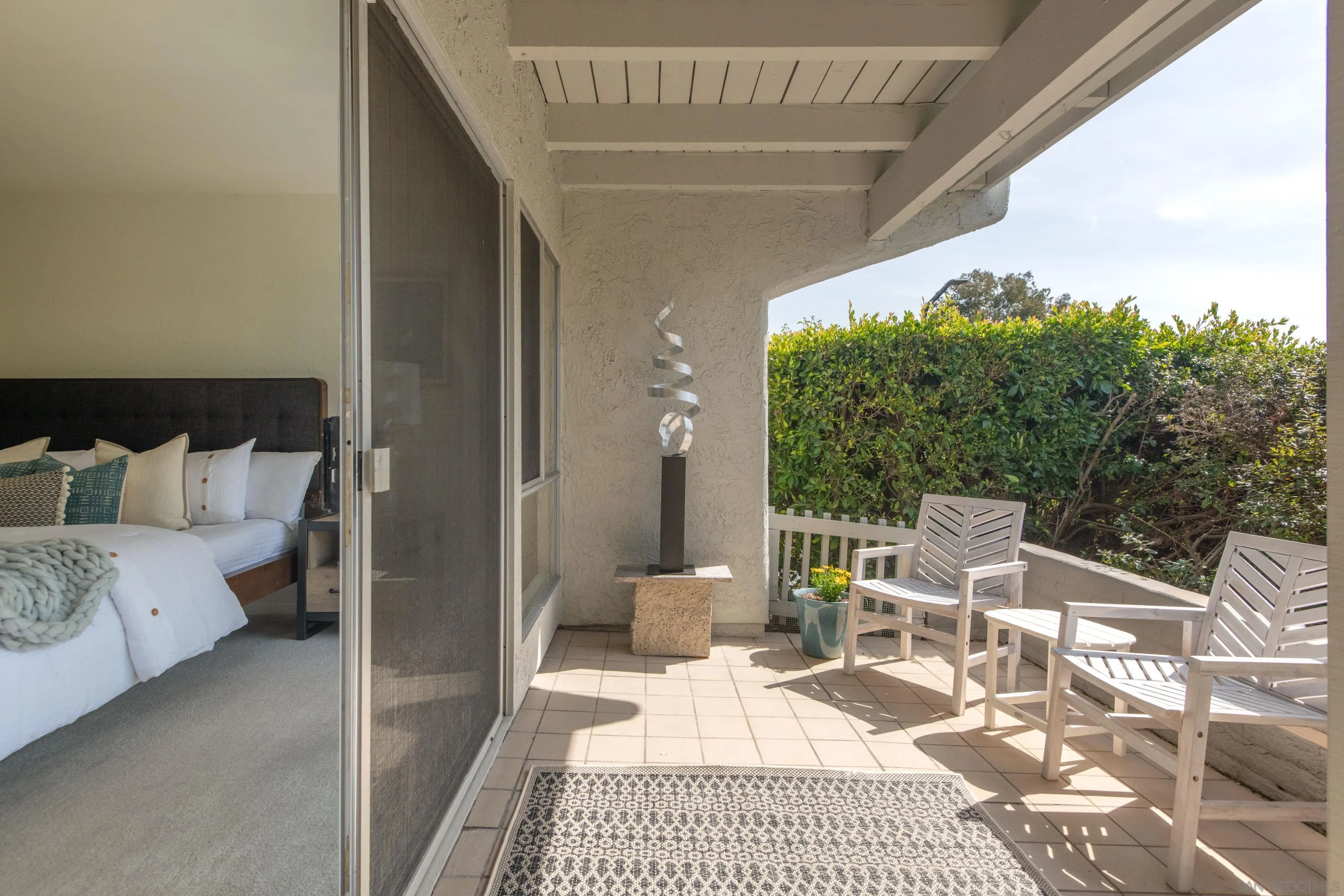 La Jolla, California 92037, United States, 3 Bedrooms Bedrooms, ,3 BathroomsBathrooms,Residential,Pending,1205