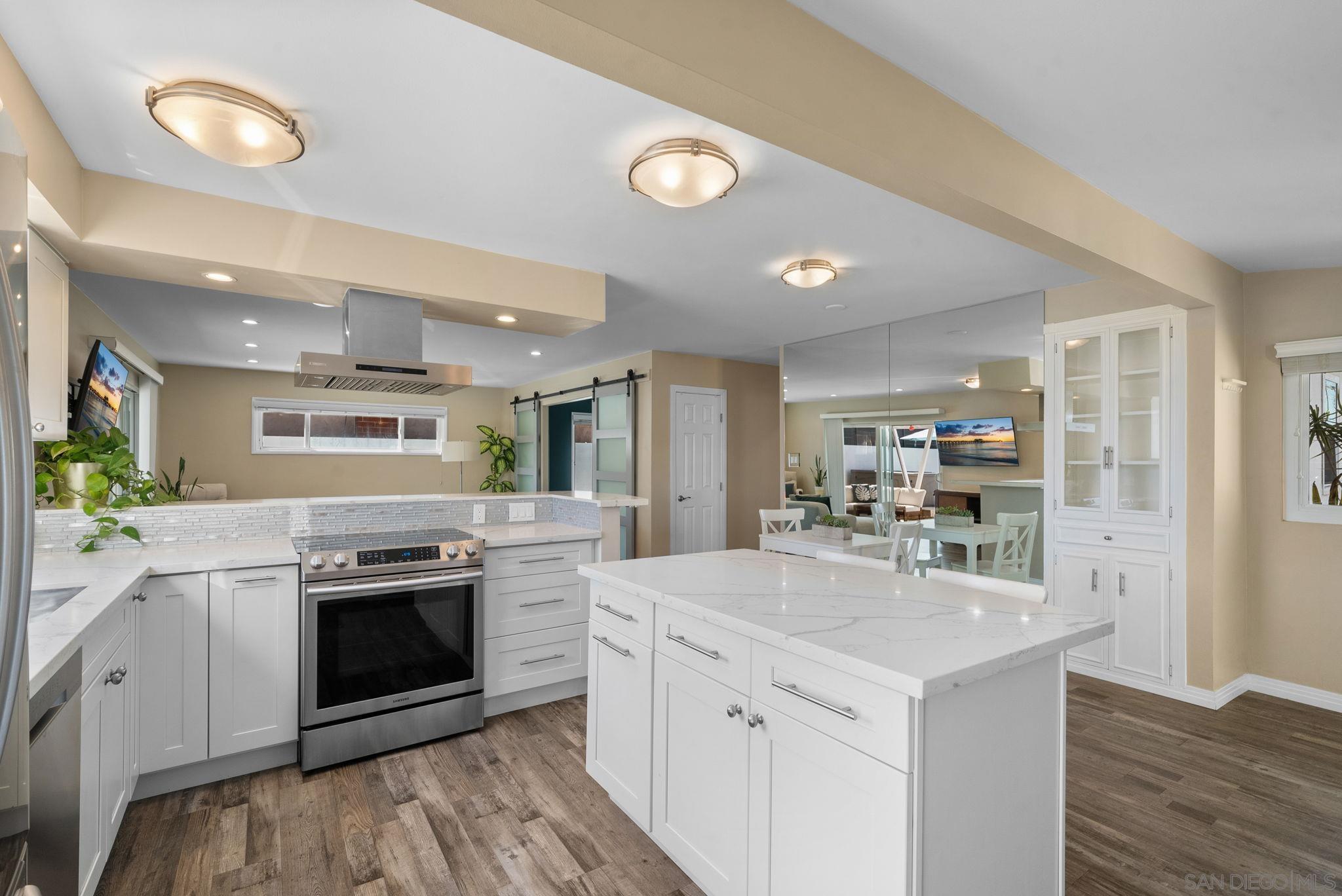 4125 Chippewa Ct