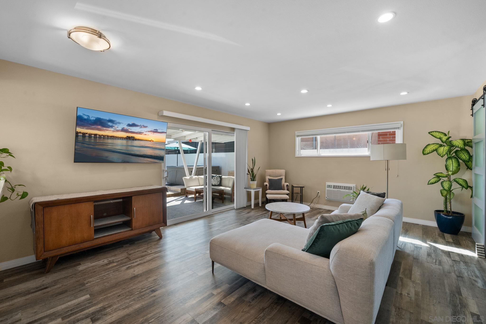 4125 Chippewa Ct