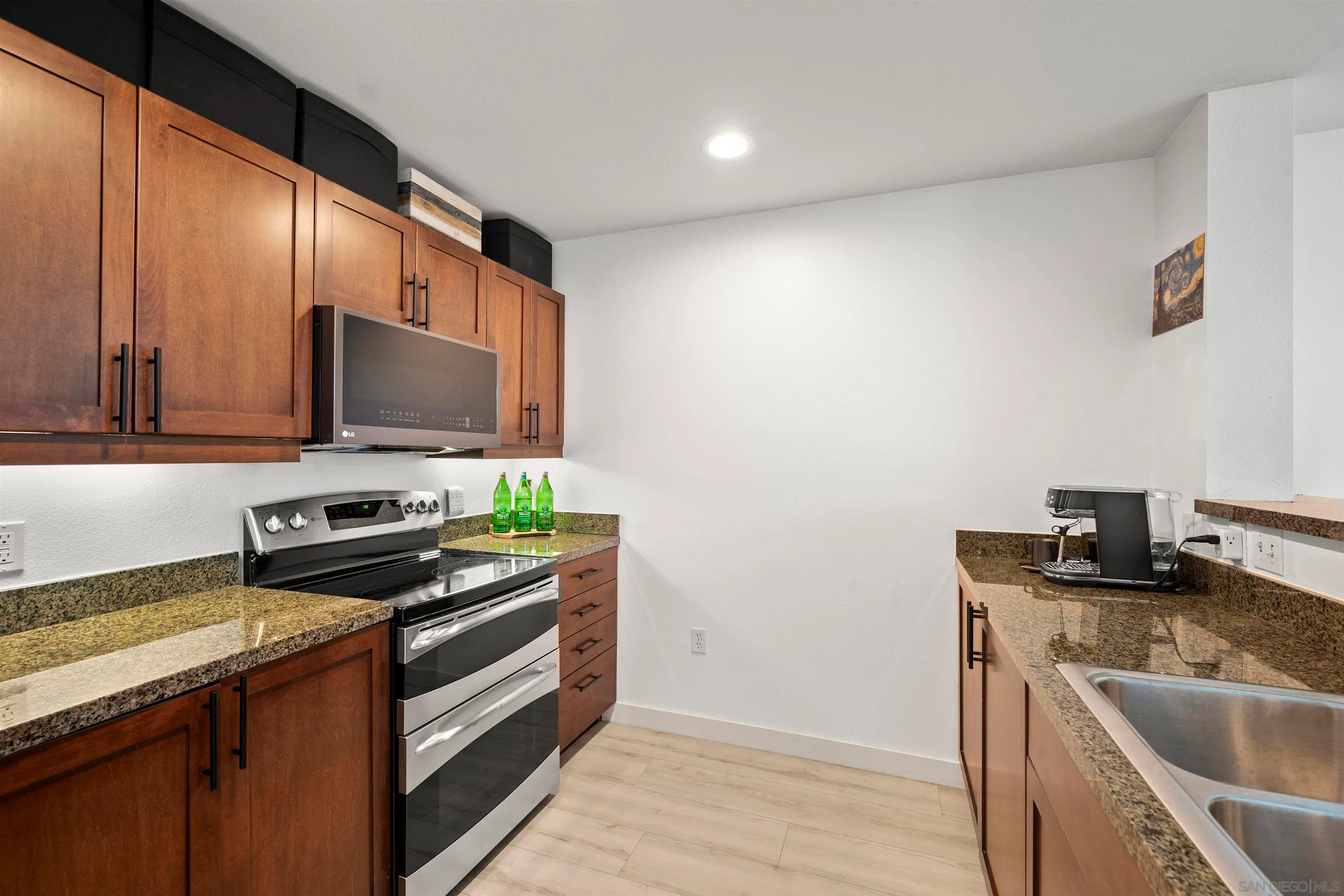 San Diego, California 92101, United States, ,1 BathroomBathrooms,Residential,Active,91709