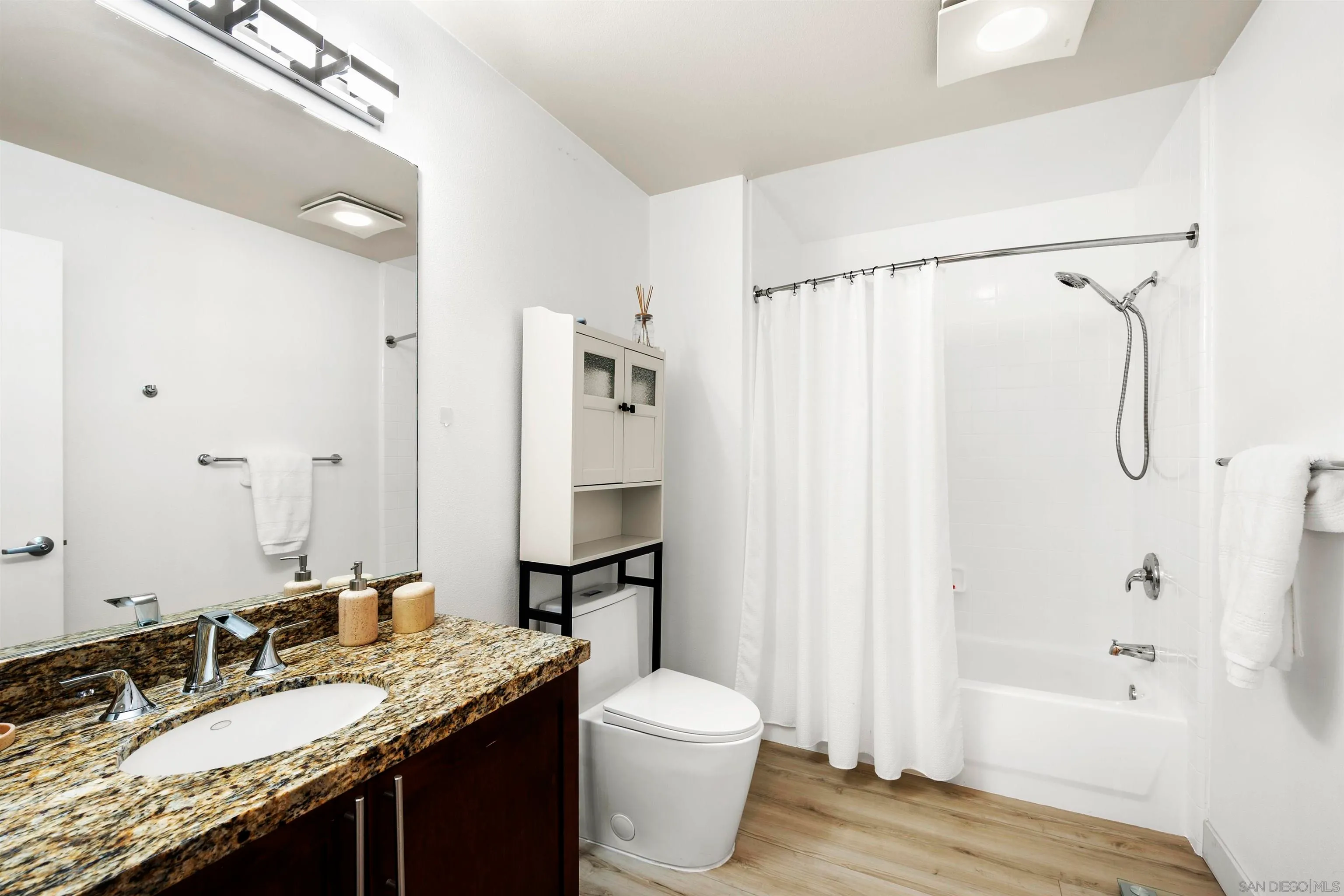San Diego, California 92101, United States, ,1 BathroomBathrooms,Residential,Active,91709