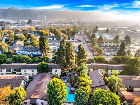 1357  Caminito Gabaldon  F San Diego CA 92108