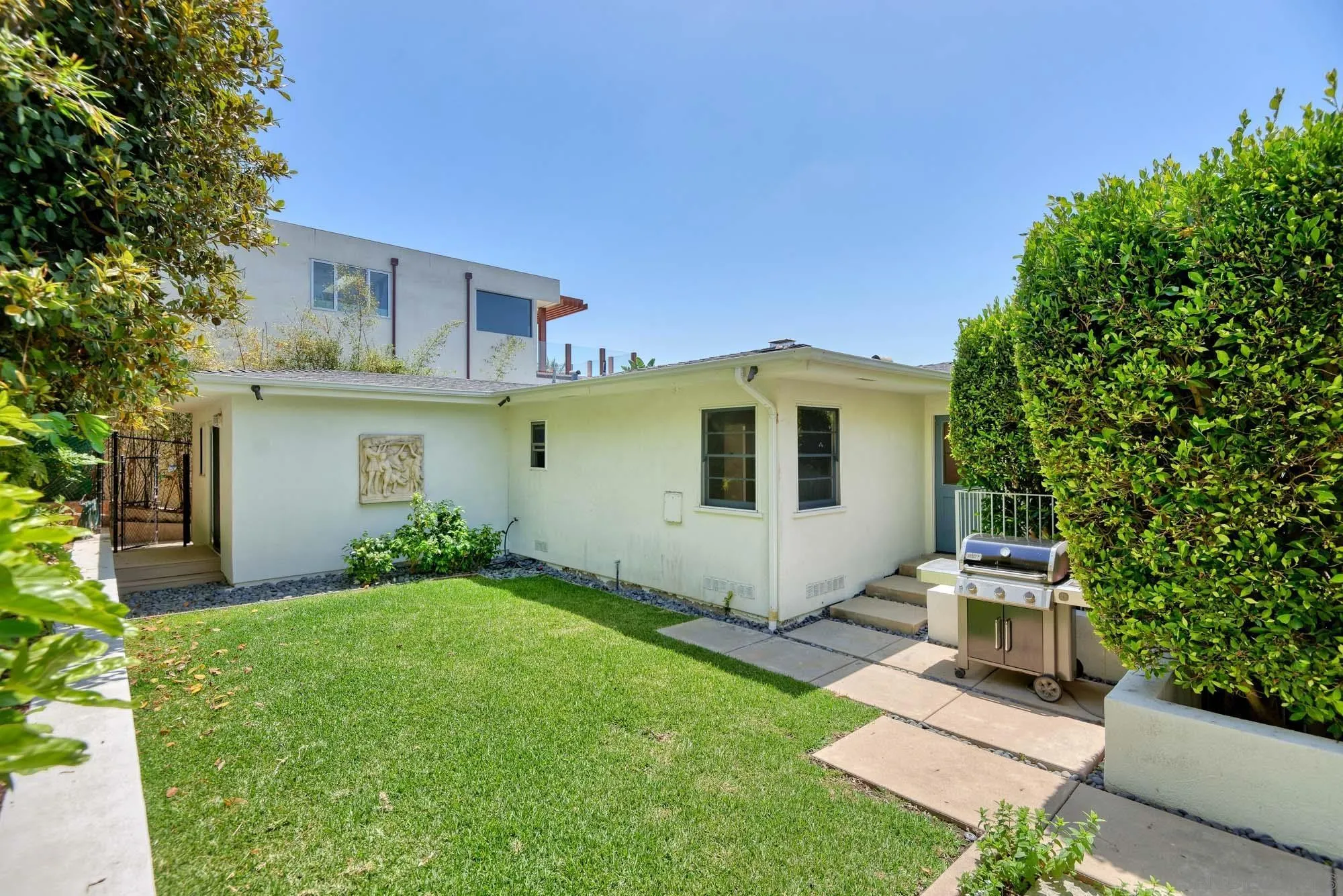 La Jolla, California 92037, United States, 3 Bedrooms Bedrooms, ,2 BathroomsBathrooms,Residential,Active,139306