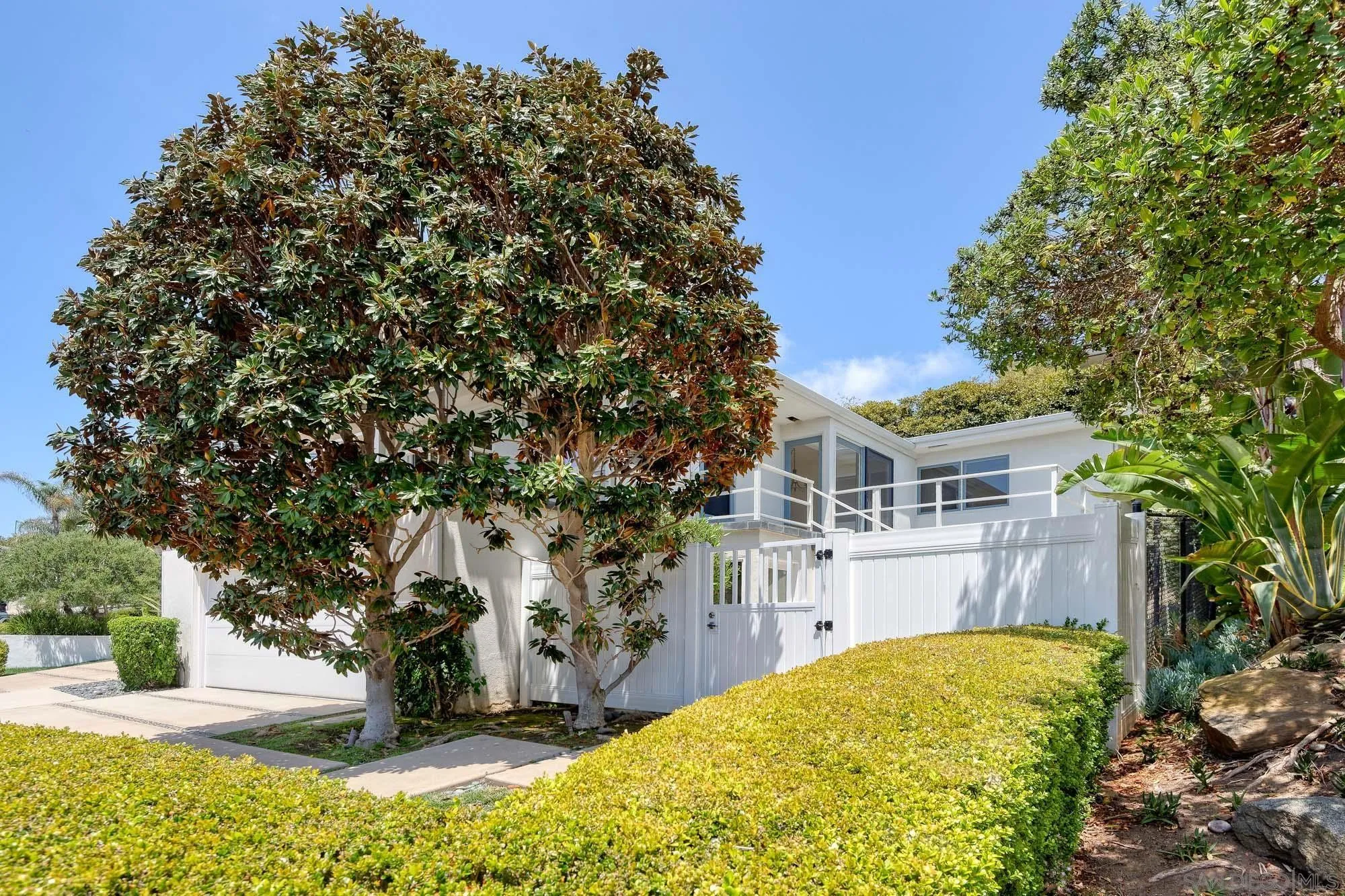 La Jolla, California 92037, United States, 3 Bedrooms Bedrooms, ,2 BathroomsBathrooms,Residential,Active,139306