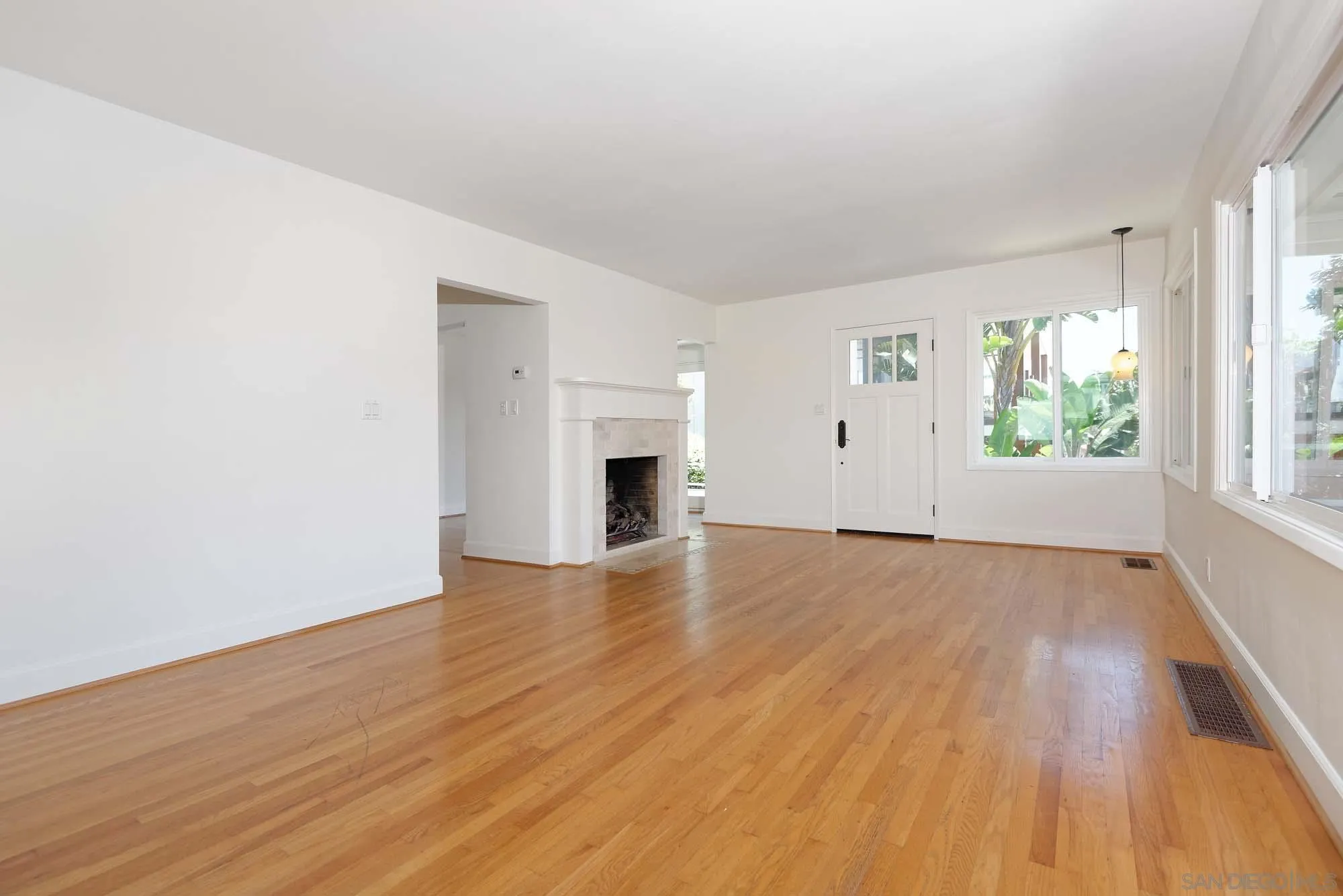 La Jolla, California 92037, United States, 3 Bedrooms Bedrooms, ,2 BathroomsBathrooms,Residential,Active,139306