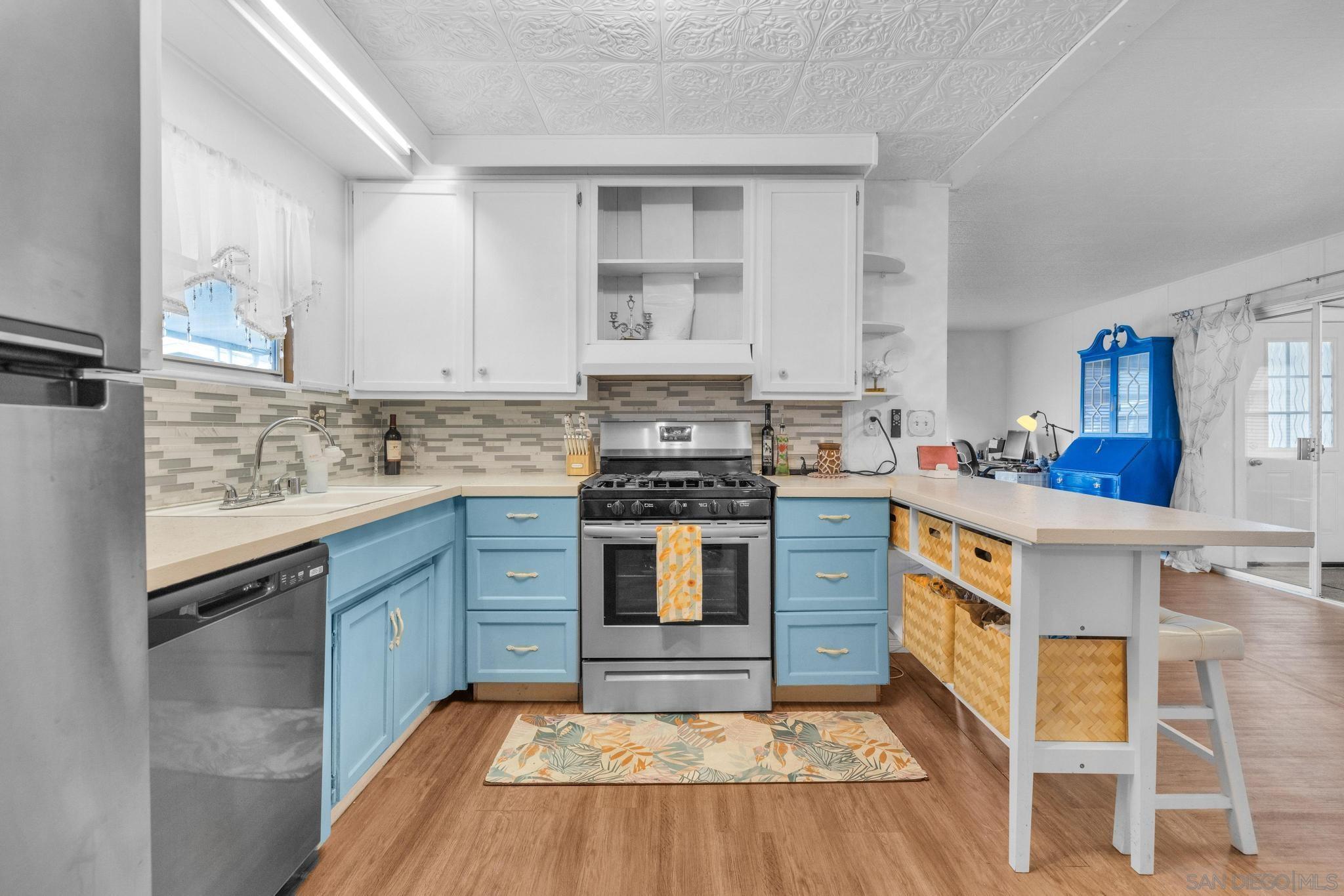 8545 Mission Gorge Rd 341
