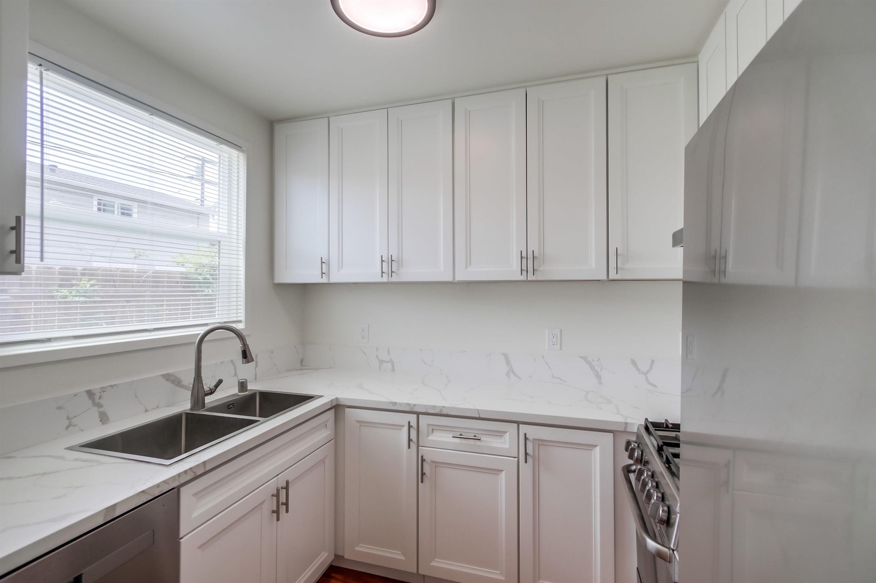4530-4536 38Th St