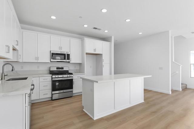 8547 Vista Azul Pl