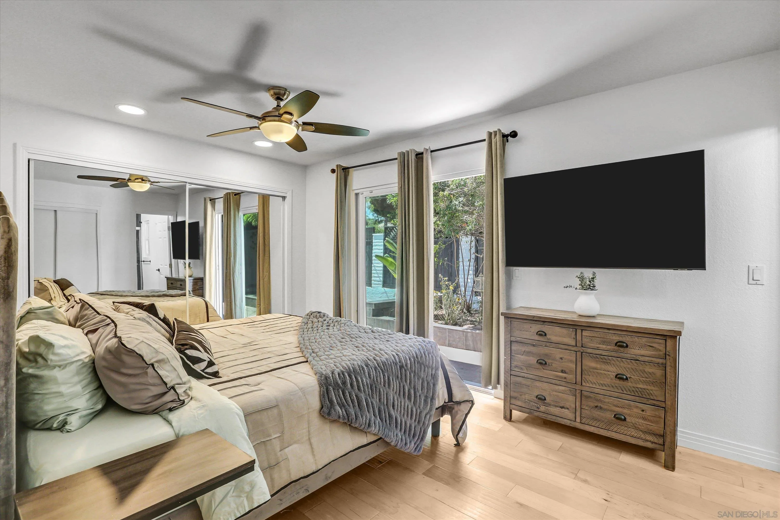 La Mesa, California 91941, United States, 3 Bedrooms Bedrooms, ,2 BathroomsBathrooms,Residential,Active,153611