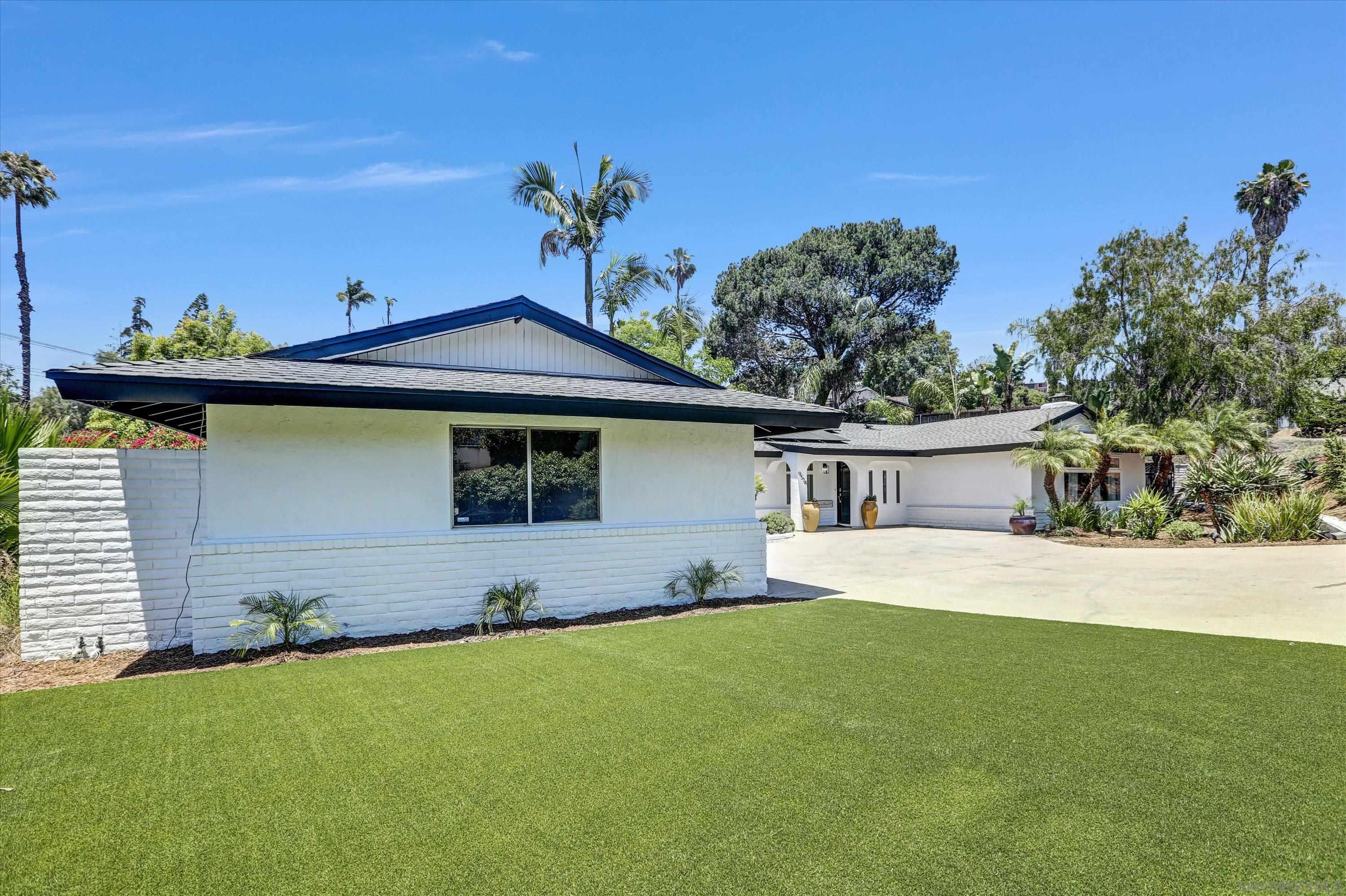 9514 Tropico Dr