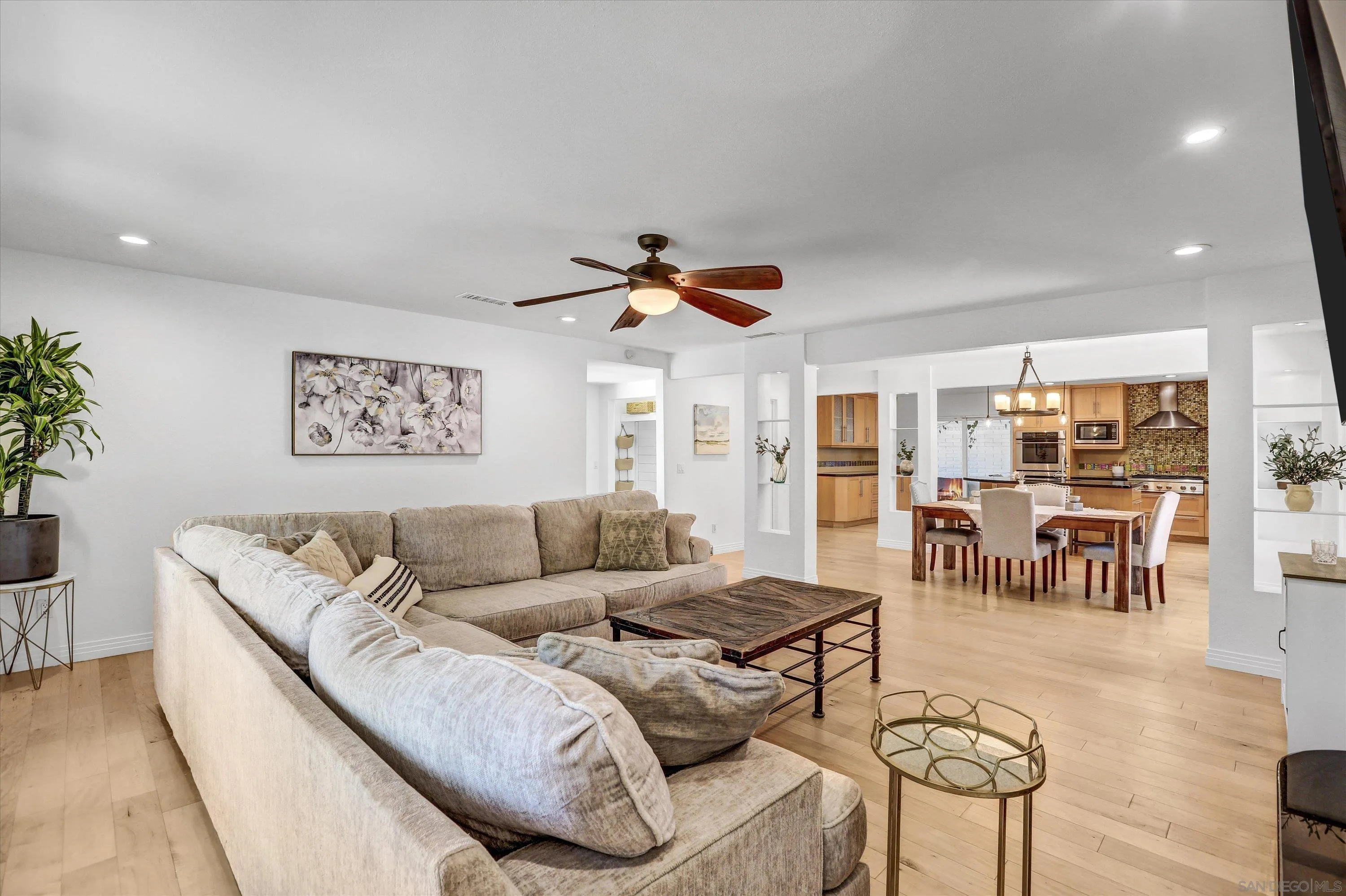 La Mesa, California 91941, United States, 3 Bedrooms Bedrooms, ,2 BathroomsBathrooms,Residential,Active,153611