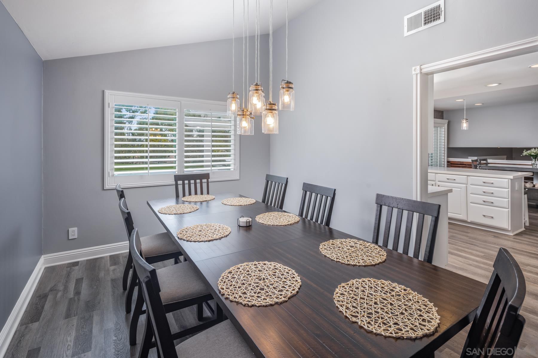 3702 Country Trail