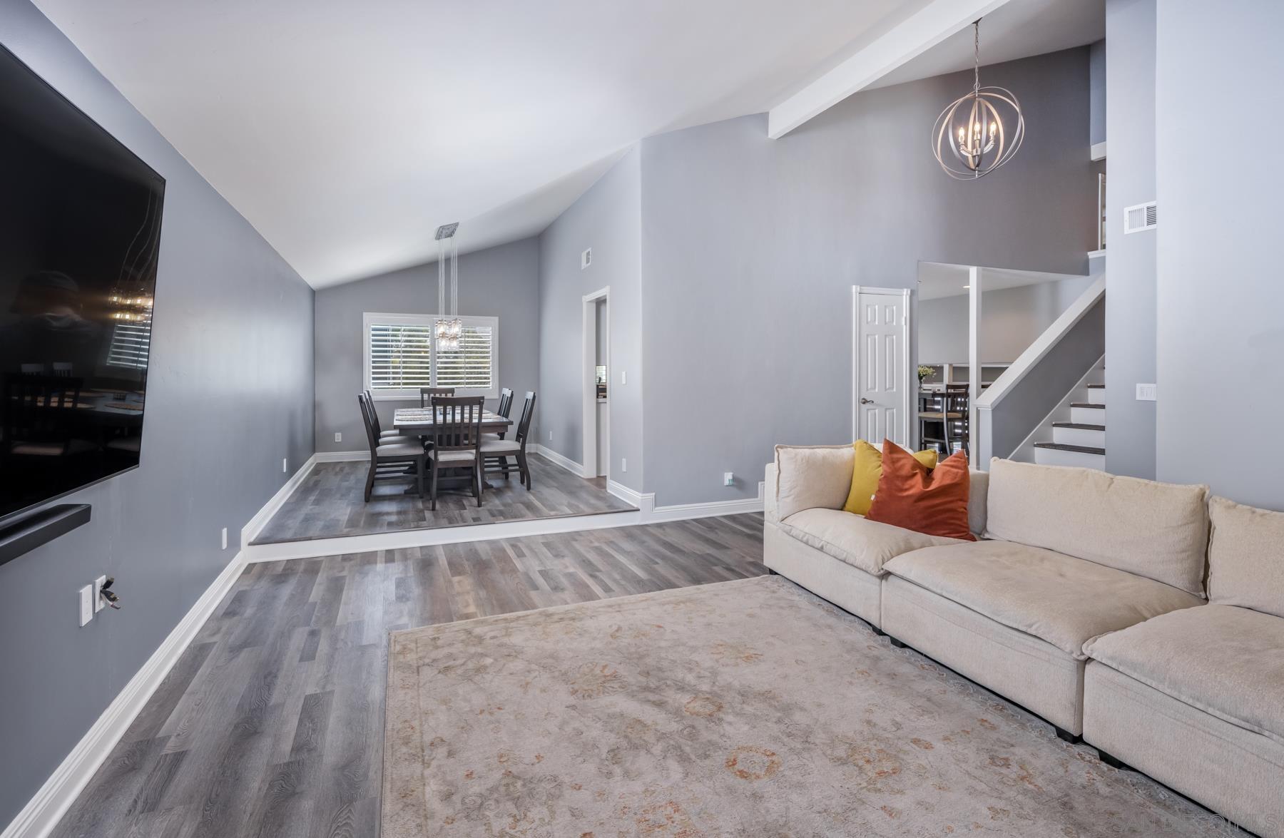 3702 Country Trail