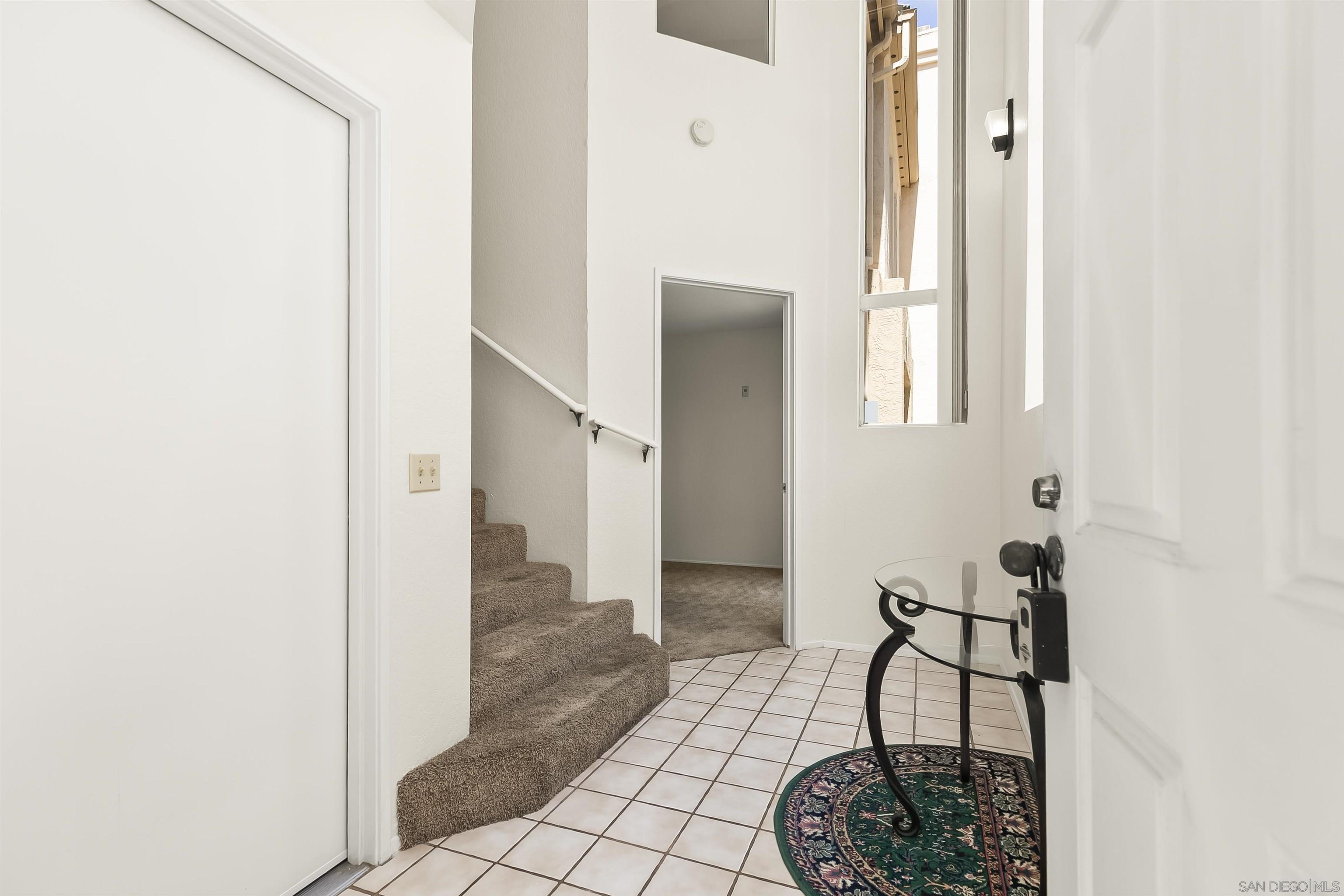 6151 Calle Mariselda 304