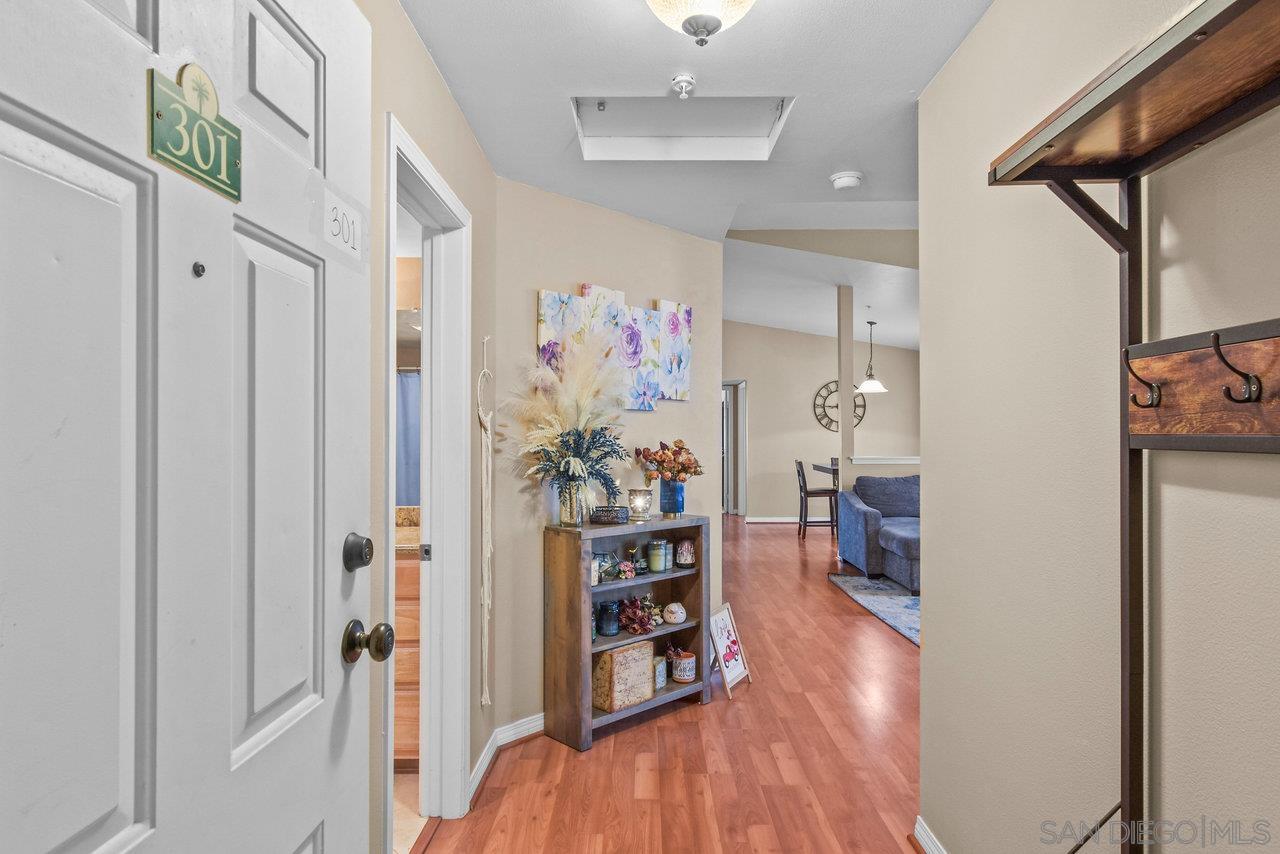 100 N River Cir 301