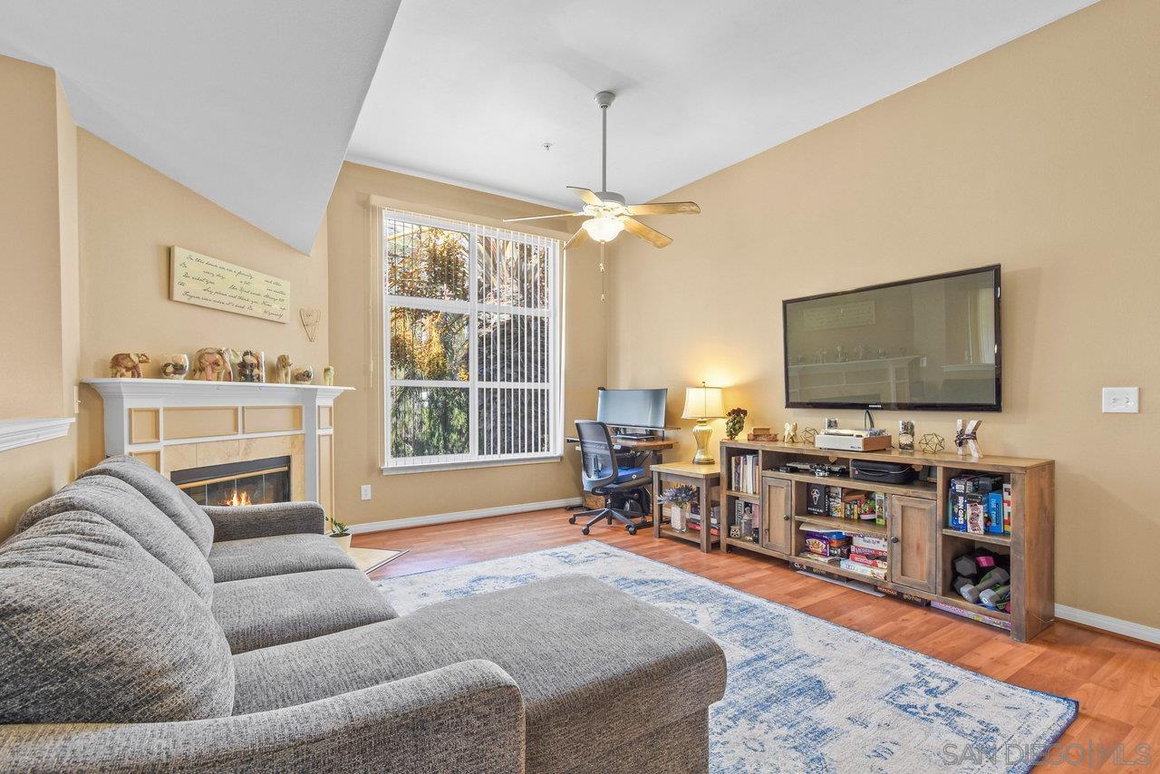 100 N River Cir 301
