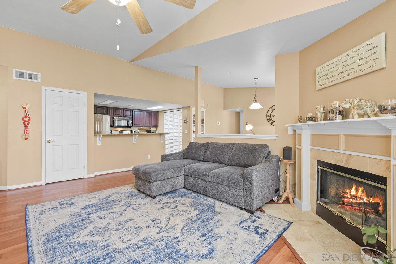 100 N River Cir 301