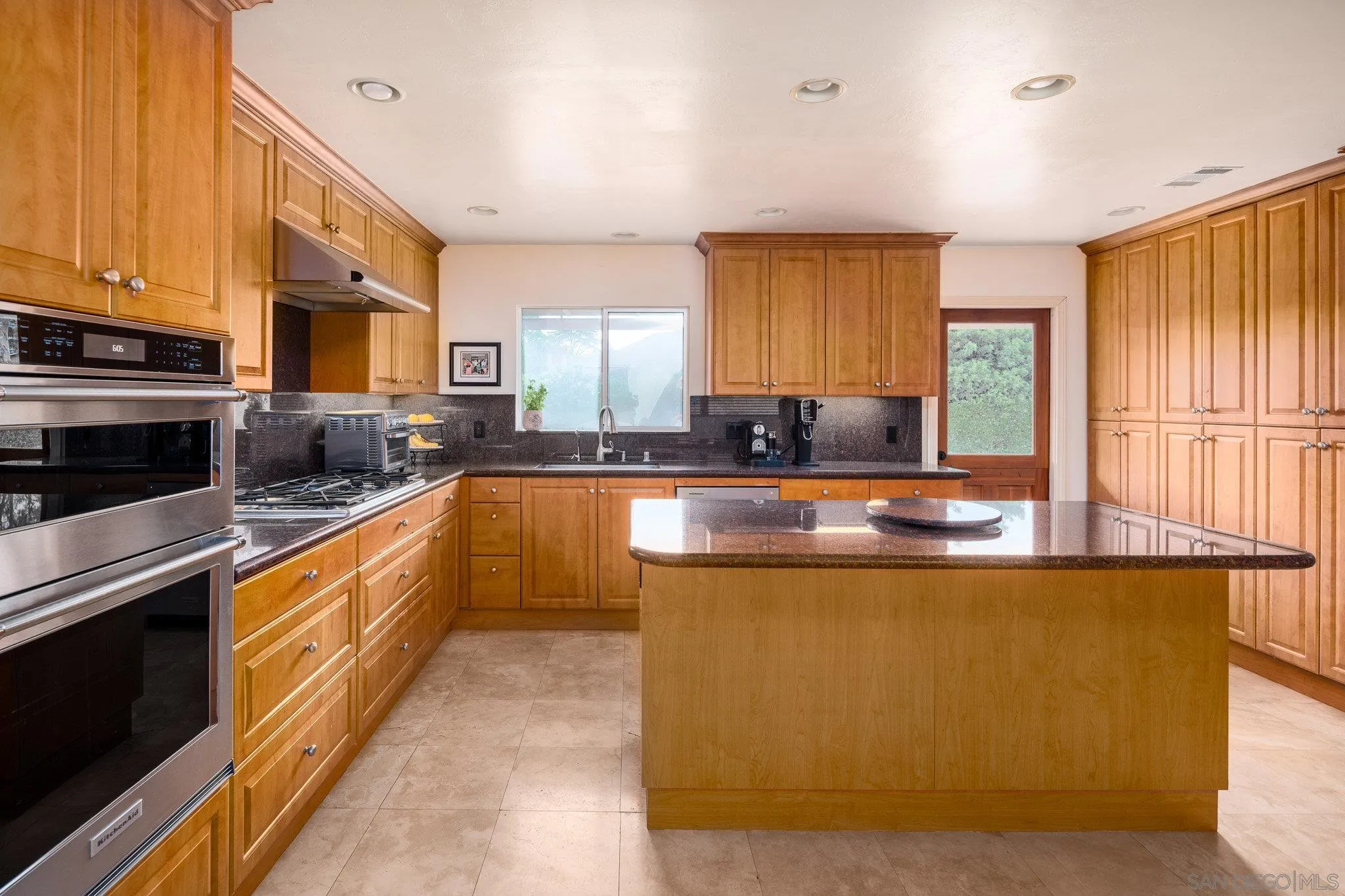 La Jolla, California 92037, United States, 4 Bedrooms Bedrooms, ,2 BathroomsBathrooms,Residential,Active,146691