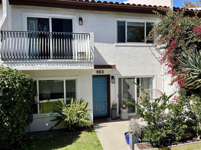 663 S Cedros
