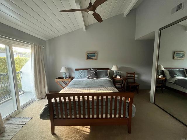 663 S Cedros