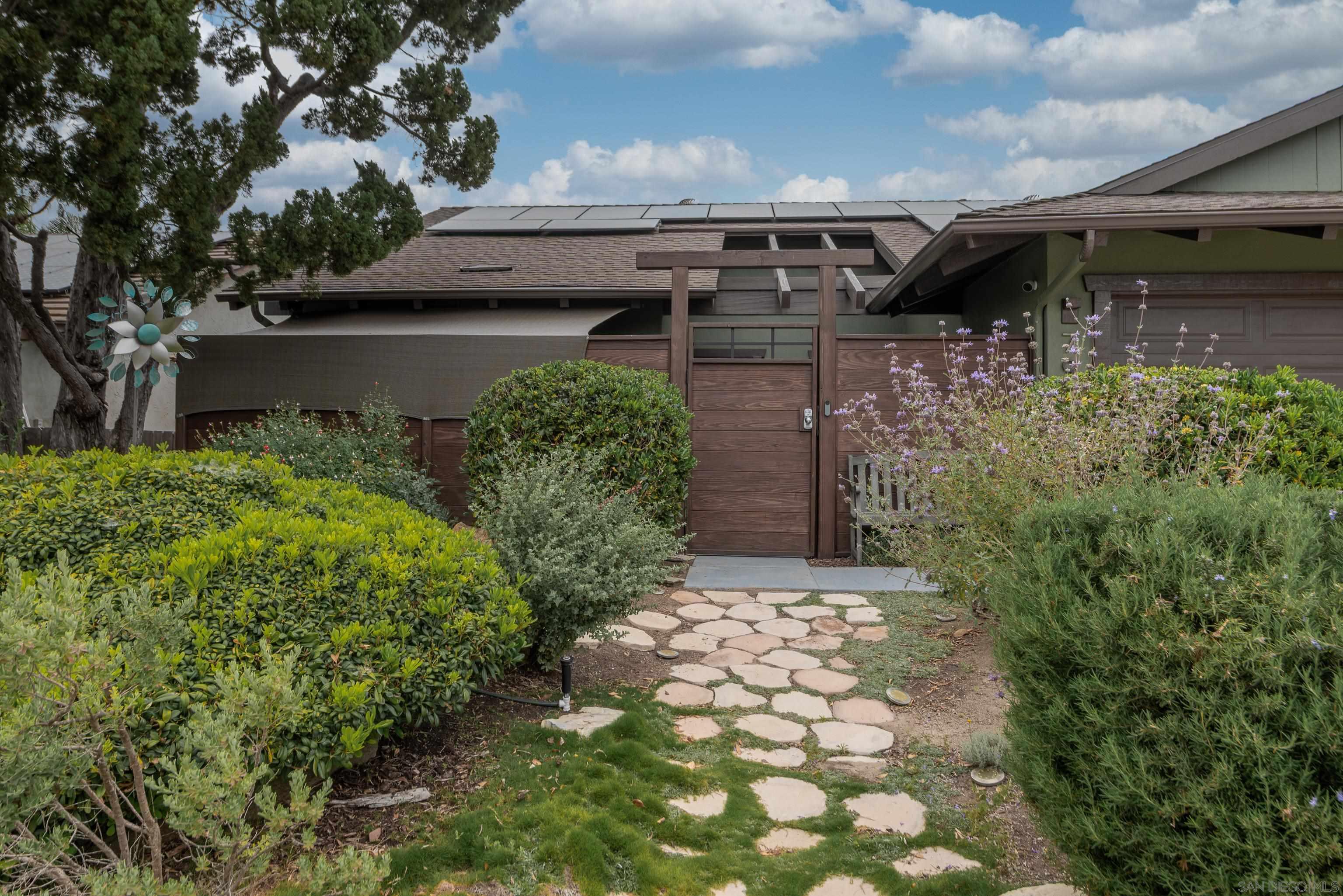 7919 Forrestal Rd