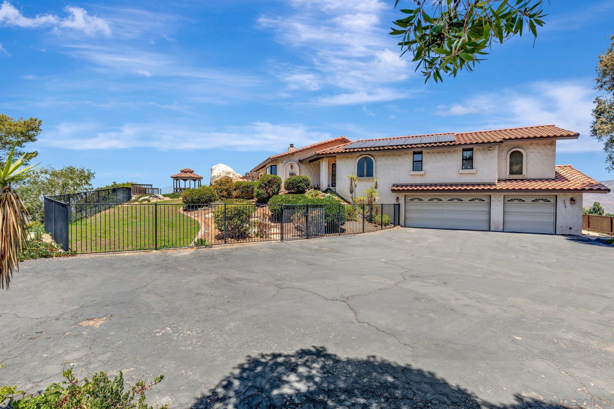 2458 Pence Dr