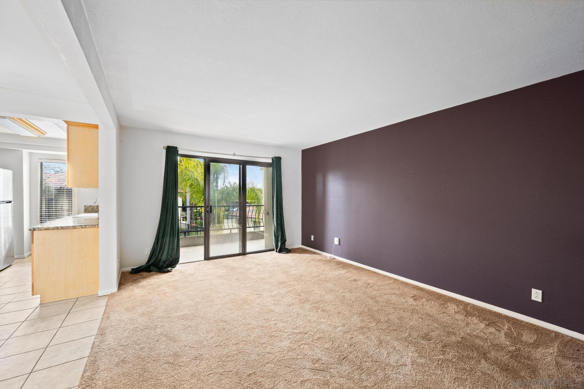 6737 Oakridge Rd 205