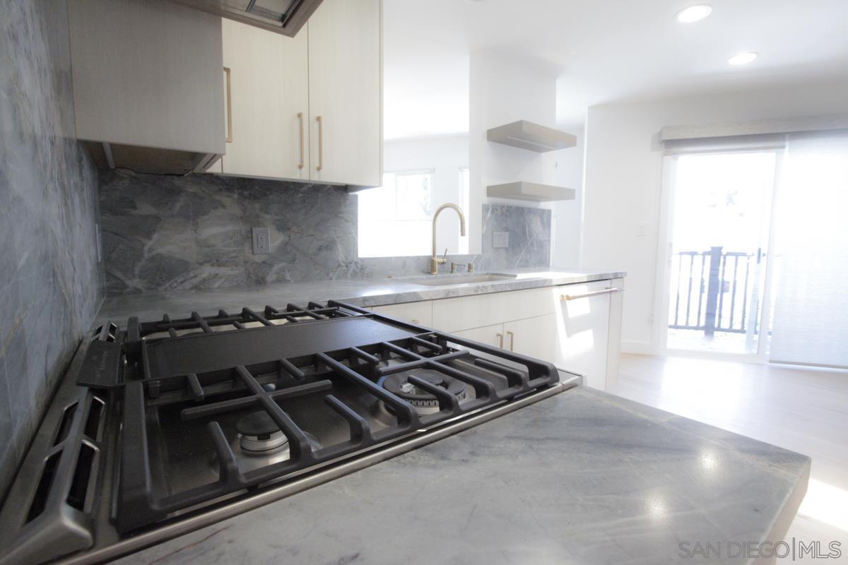 8121 Camino Del Sol 301