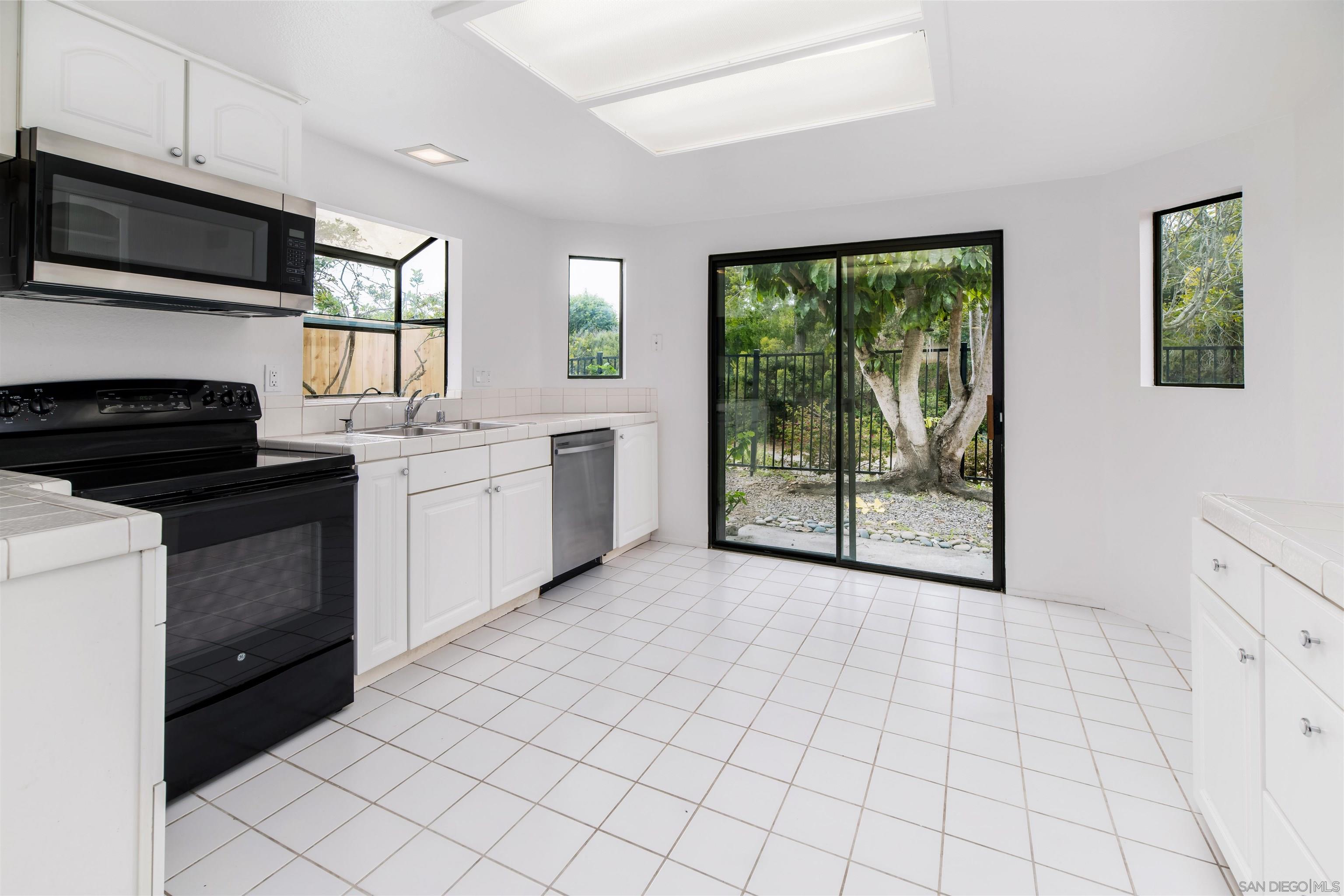 2058 Sea Village Circle