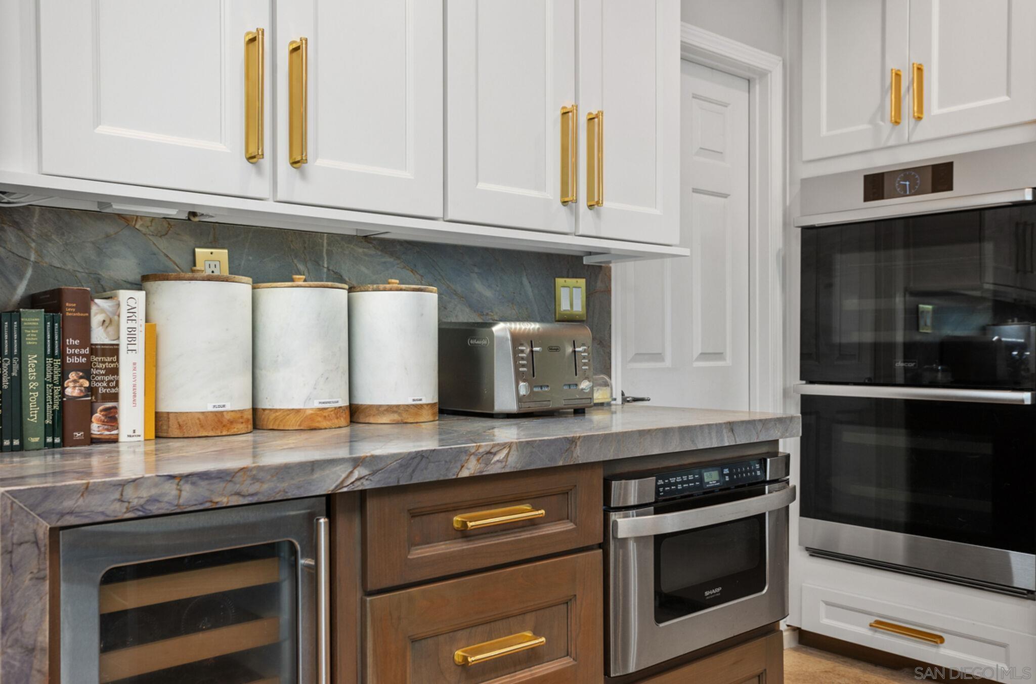 1217  BELLEFLOWER RD