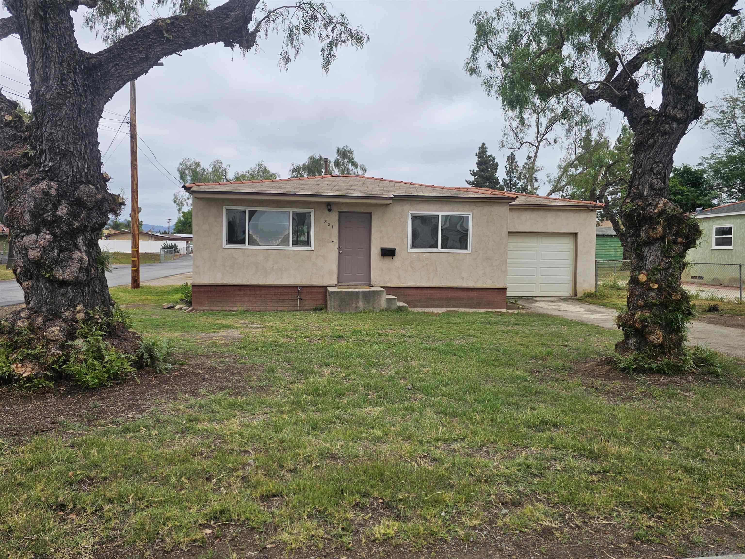 801 S Lincoln Ave