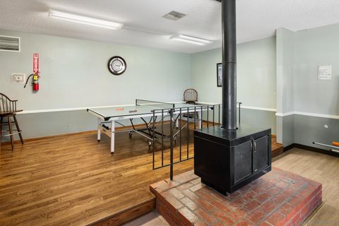 listing image 50