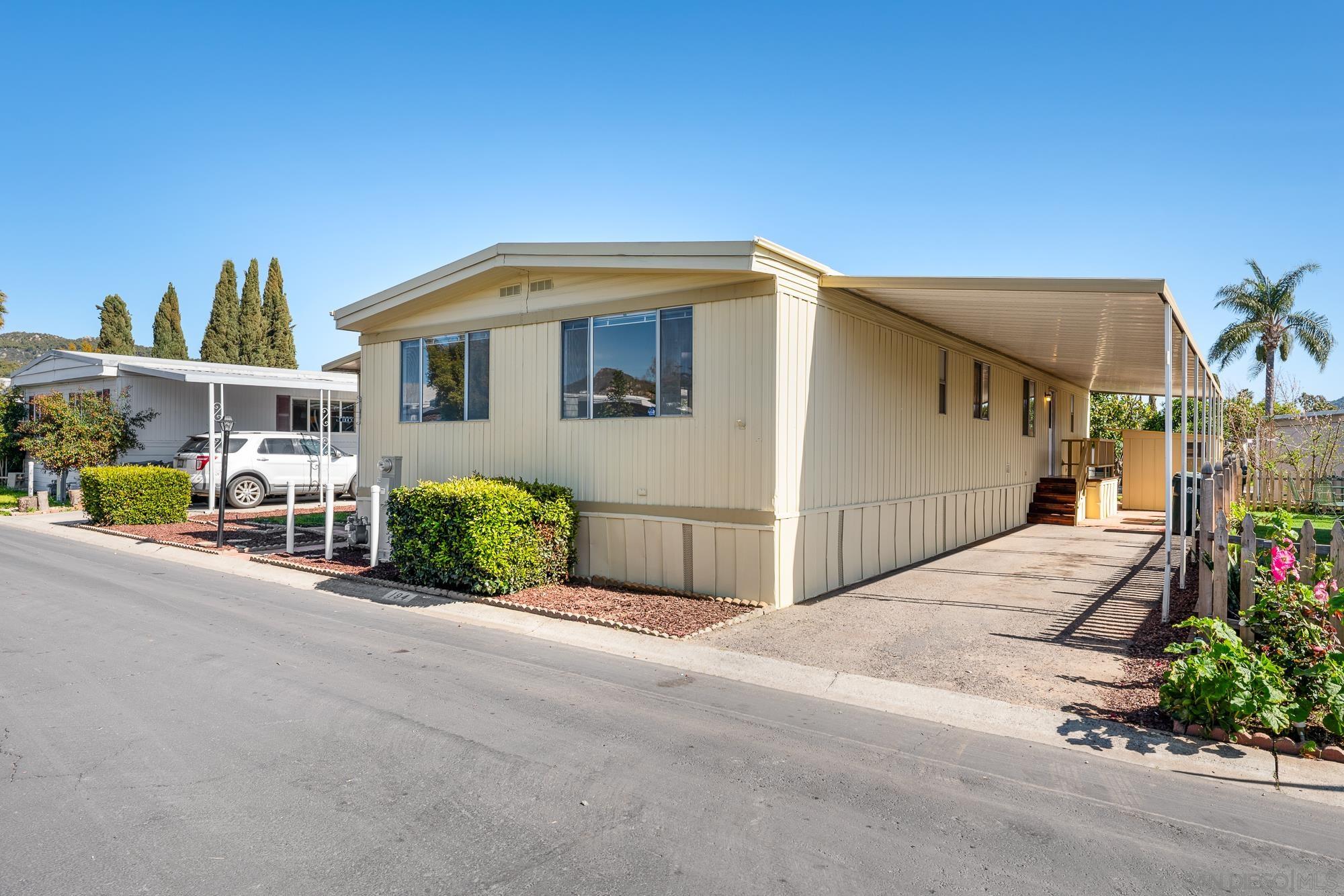 2700 Valley Parkway 194