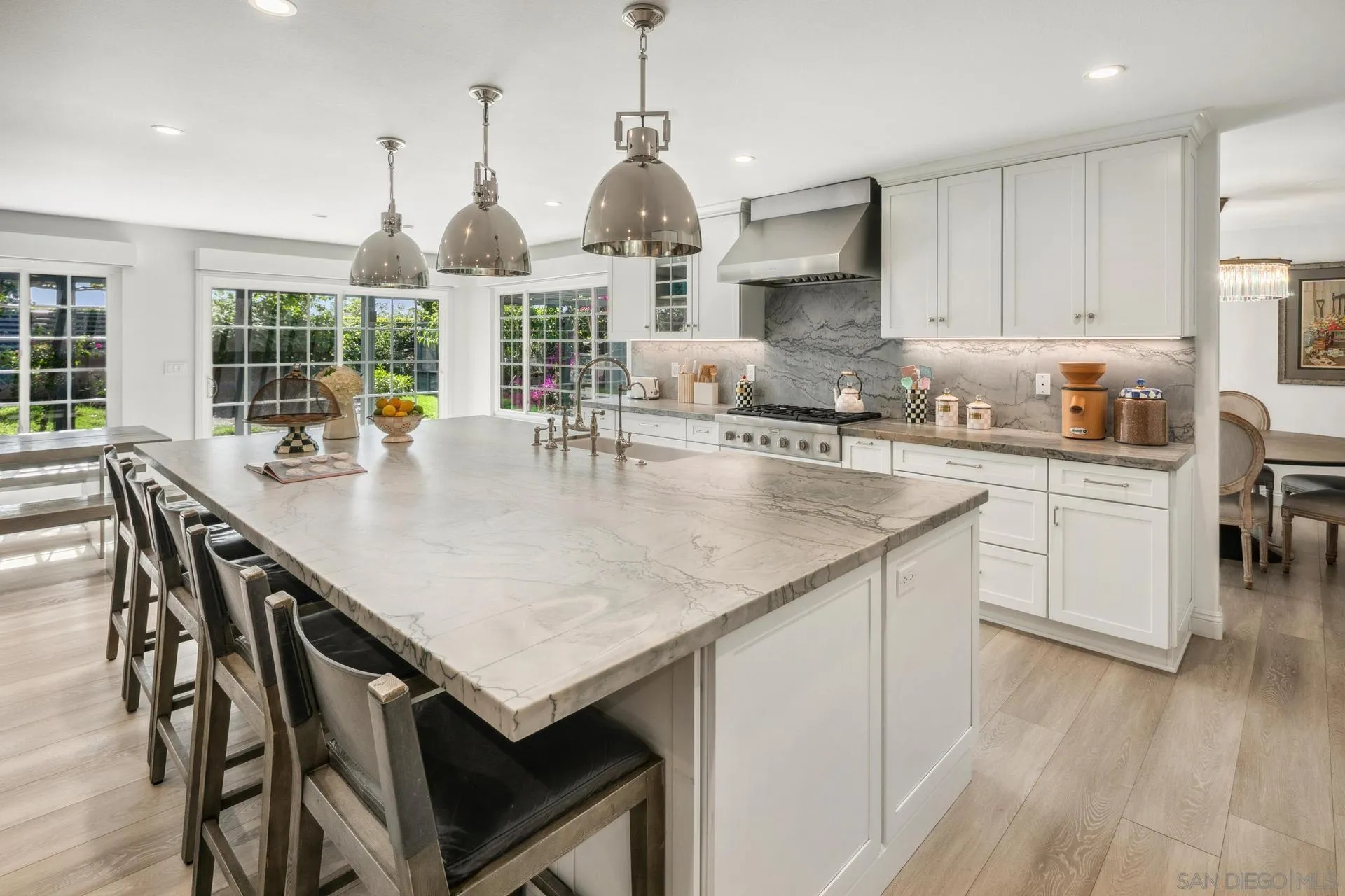 La Jolla, California 92037, United States, 4 Bedrooms Bedrooms, ,3 BathroomsBathrooms,Residential,Active,142714