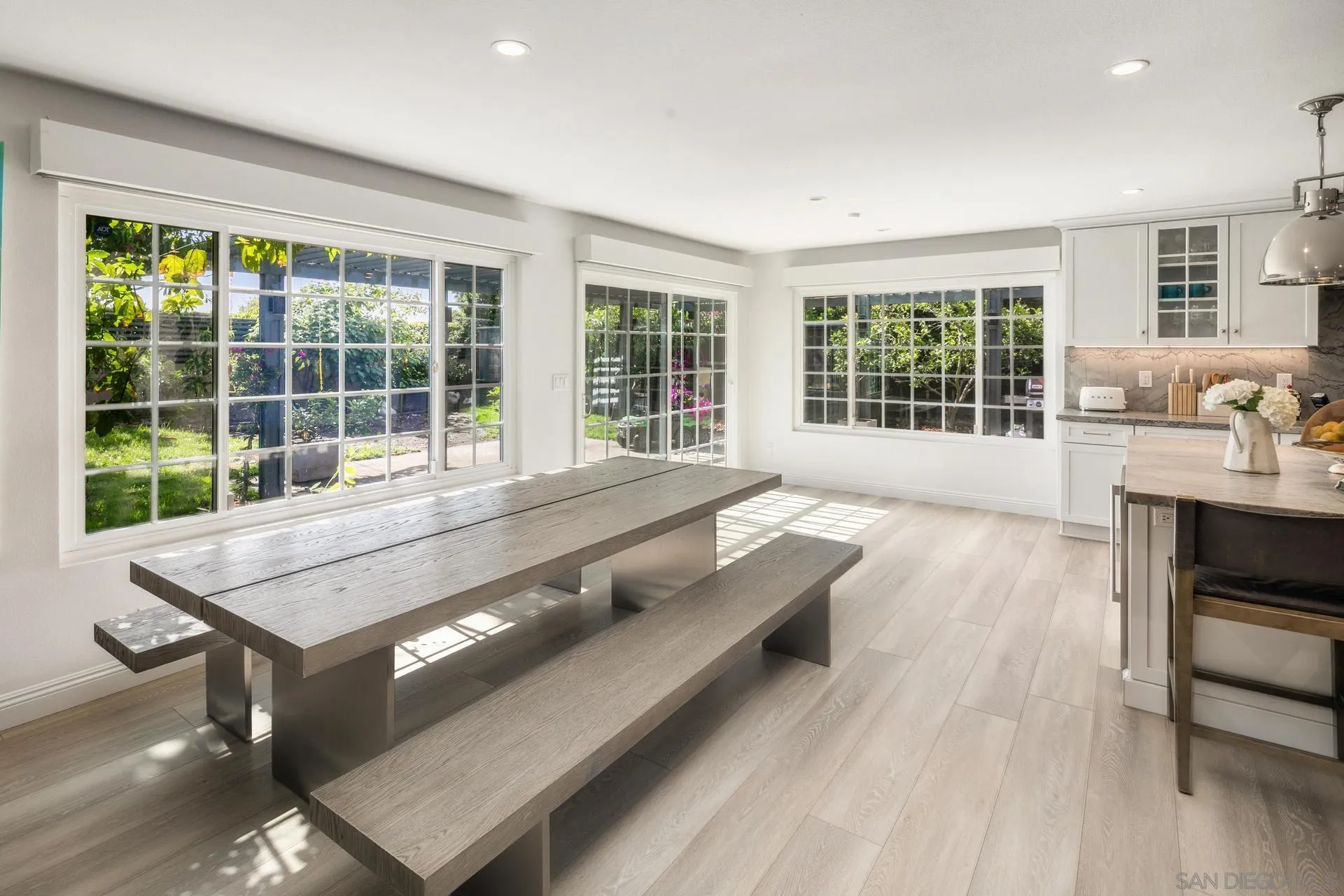 La Jolla, California 92037, United States, 4 Bedrooms Bedrooms, ,3 BathroomsBathrooms,Residential,Active,142714