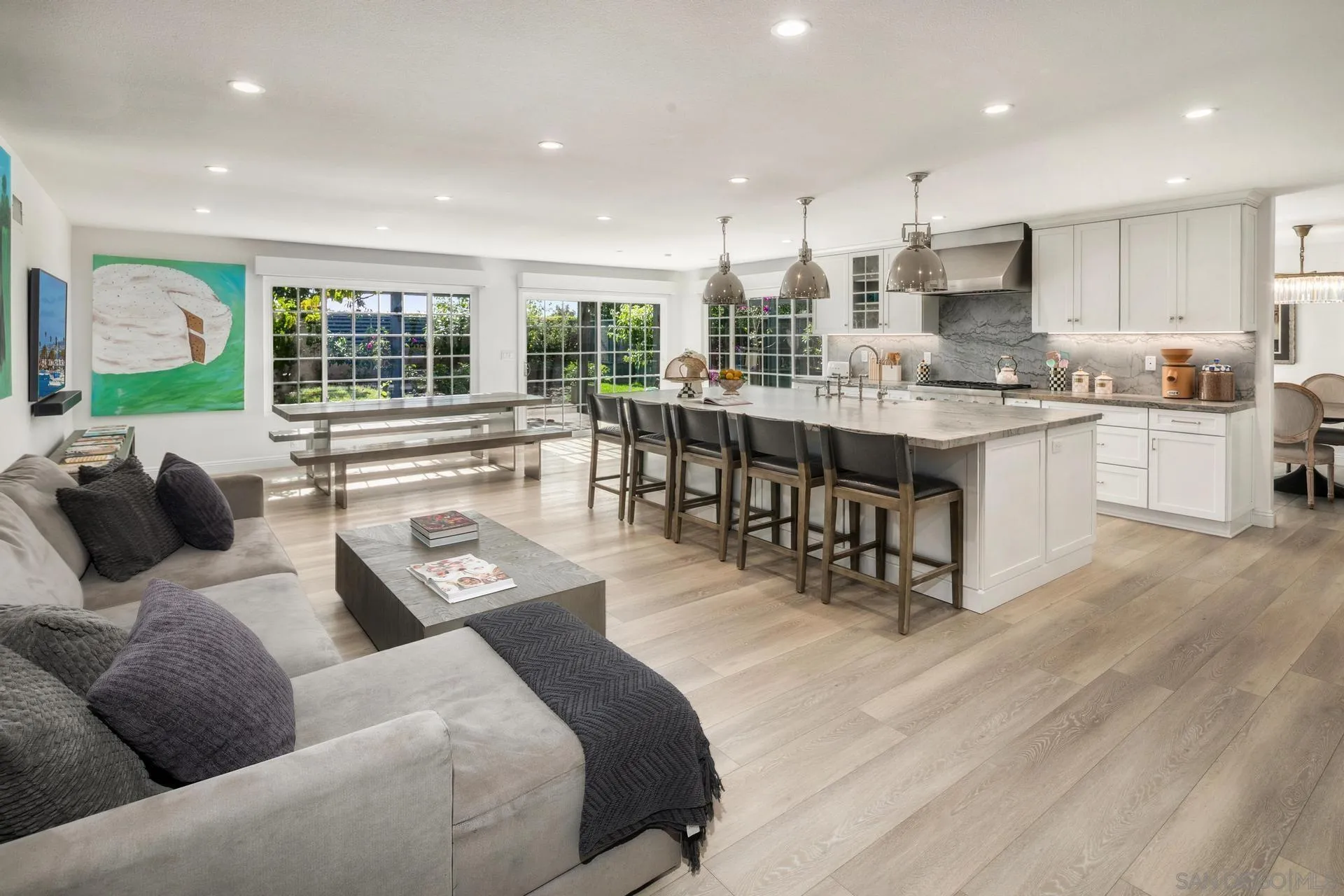 La Jolla, California 92037, United States, 4 Bedrooms Bedrooms, ,3 BathroomsBathrooms,Residential,Active,142714