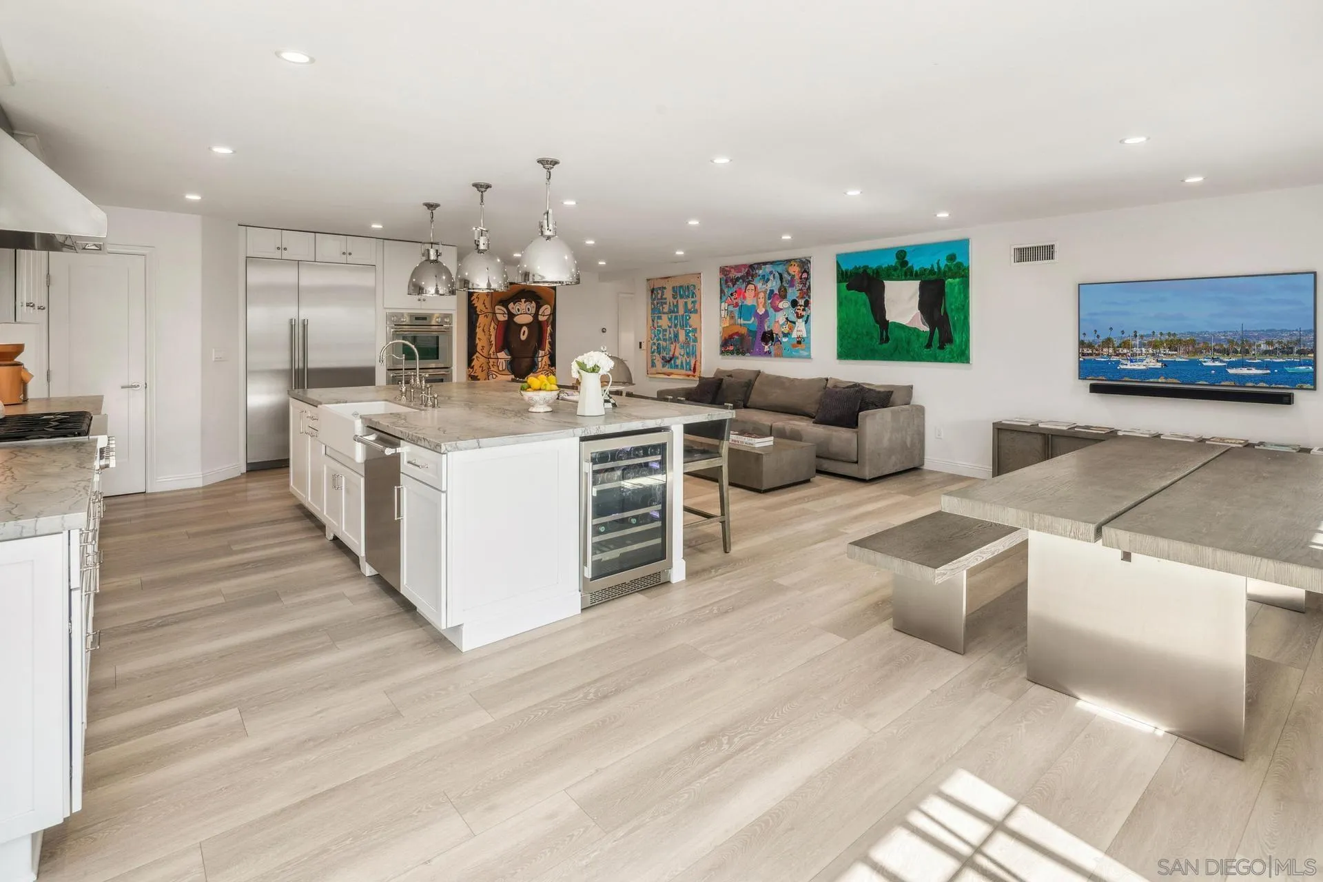 La Jolla, California 92037, United States, 4 Bedrooms Bedrooms, ,3 BathroomsBathrooms,Residential,Active,142714