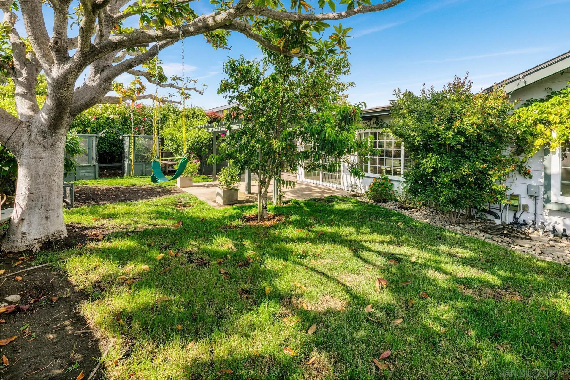 La Jolla, California 92037, United States, 4 Bedrooms Bedrooms, ,3 BathroomsBathrooms,Residential,Active,142714