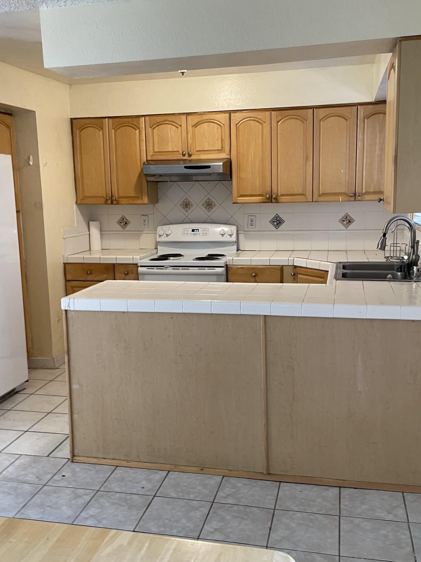 10009 Santana Ranch Ln.