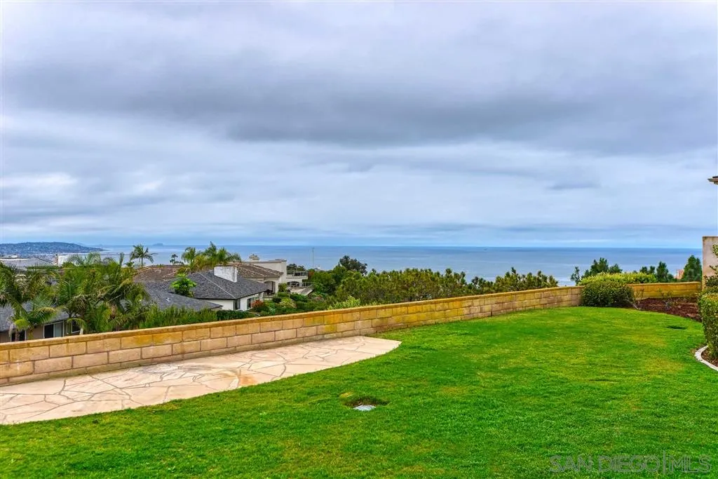 La Jolla, California 92037, United States, 4 Bedrooms Bedrooms, ,3 BathroomsBathrooms,Residential,Active,81789