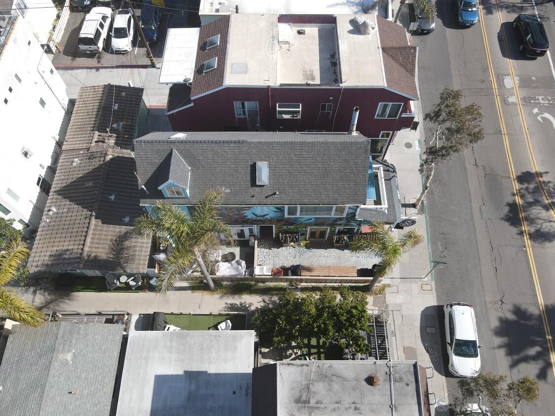 3719 Mission Boulevard