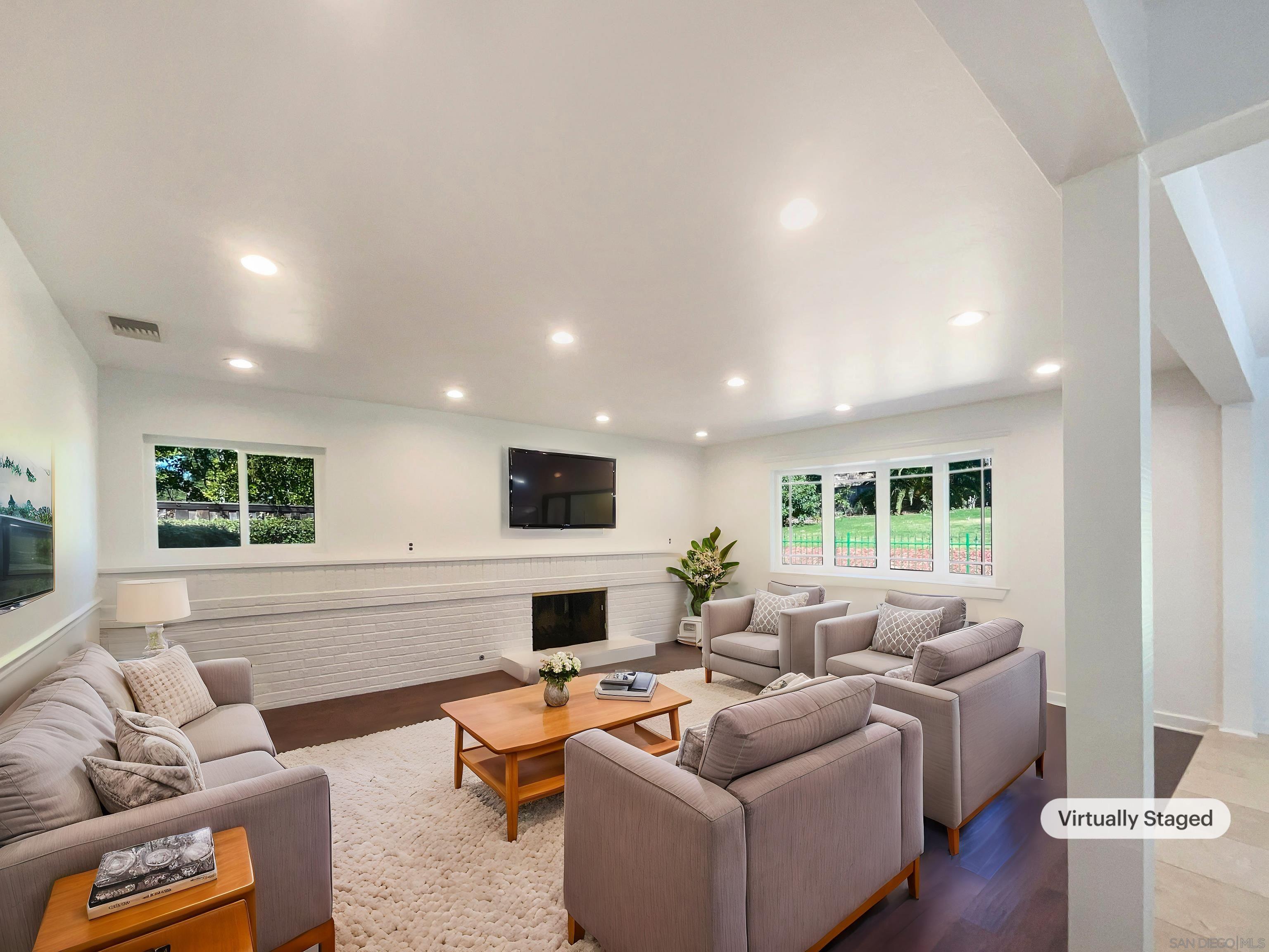 13080 Camino Del Valle