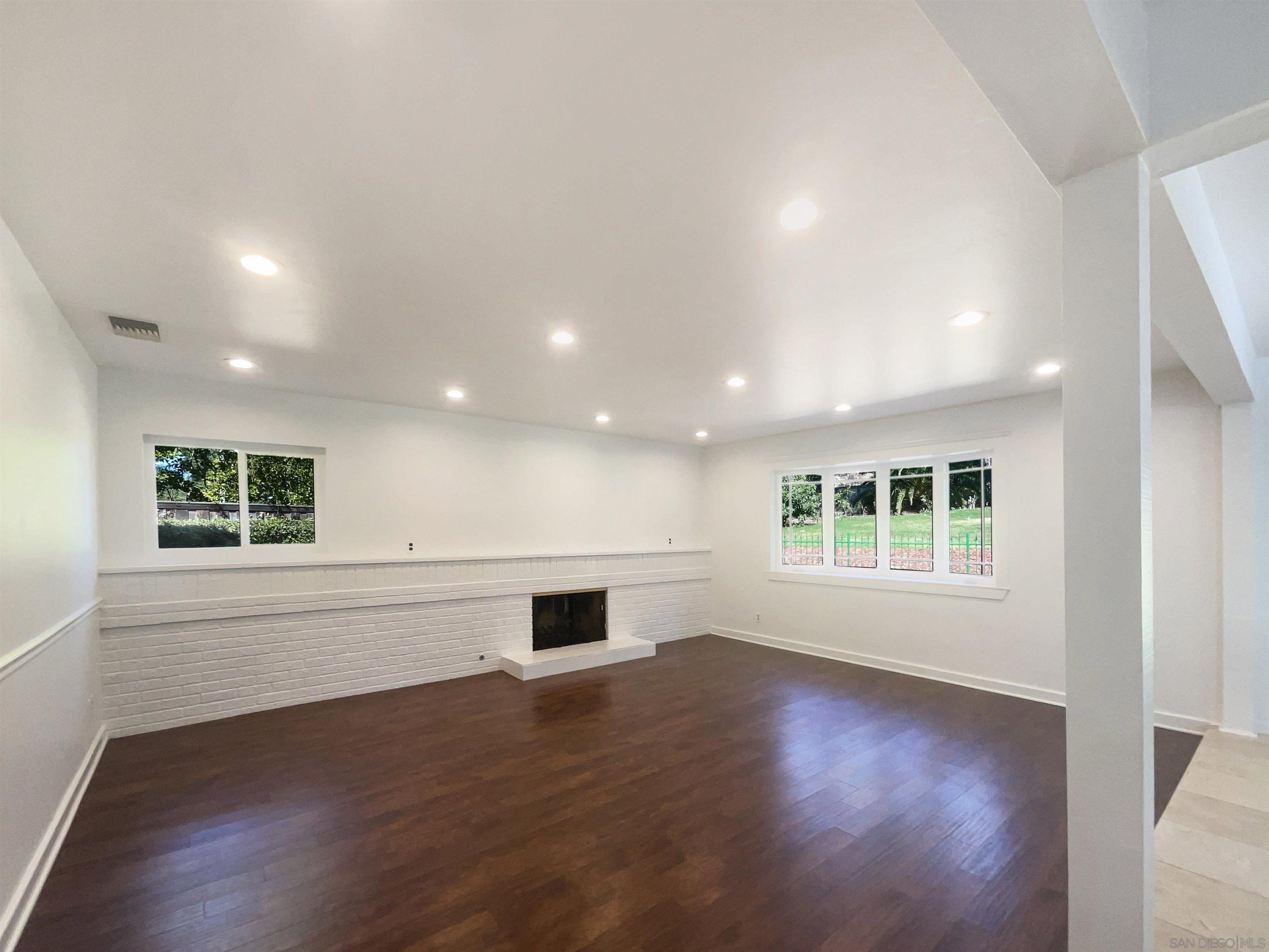 13080 Camino Del Valle