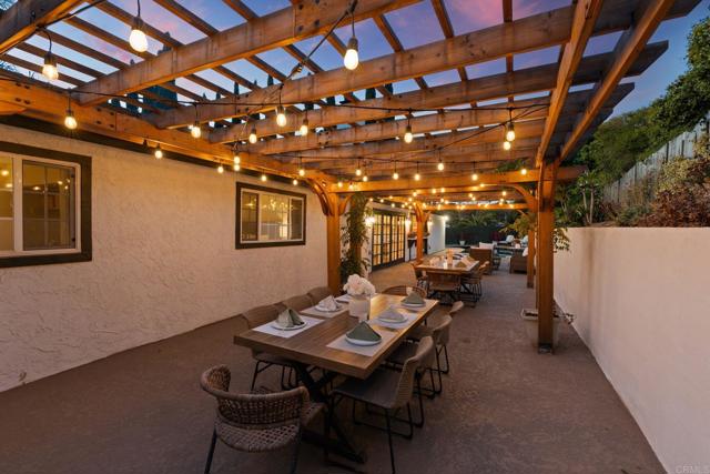 1920 Glennaire Drive